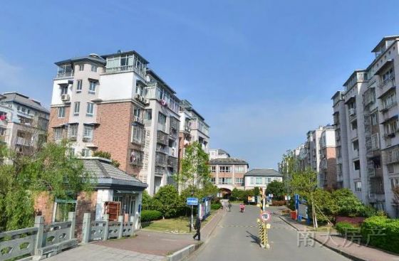 鲍家耷小区