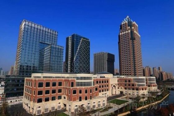 城市摩尔