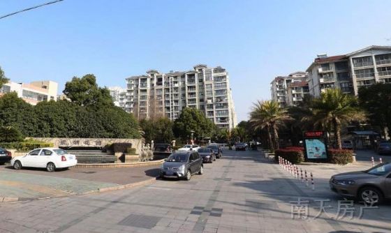 东湖花园(嵩江东路728弄)