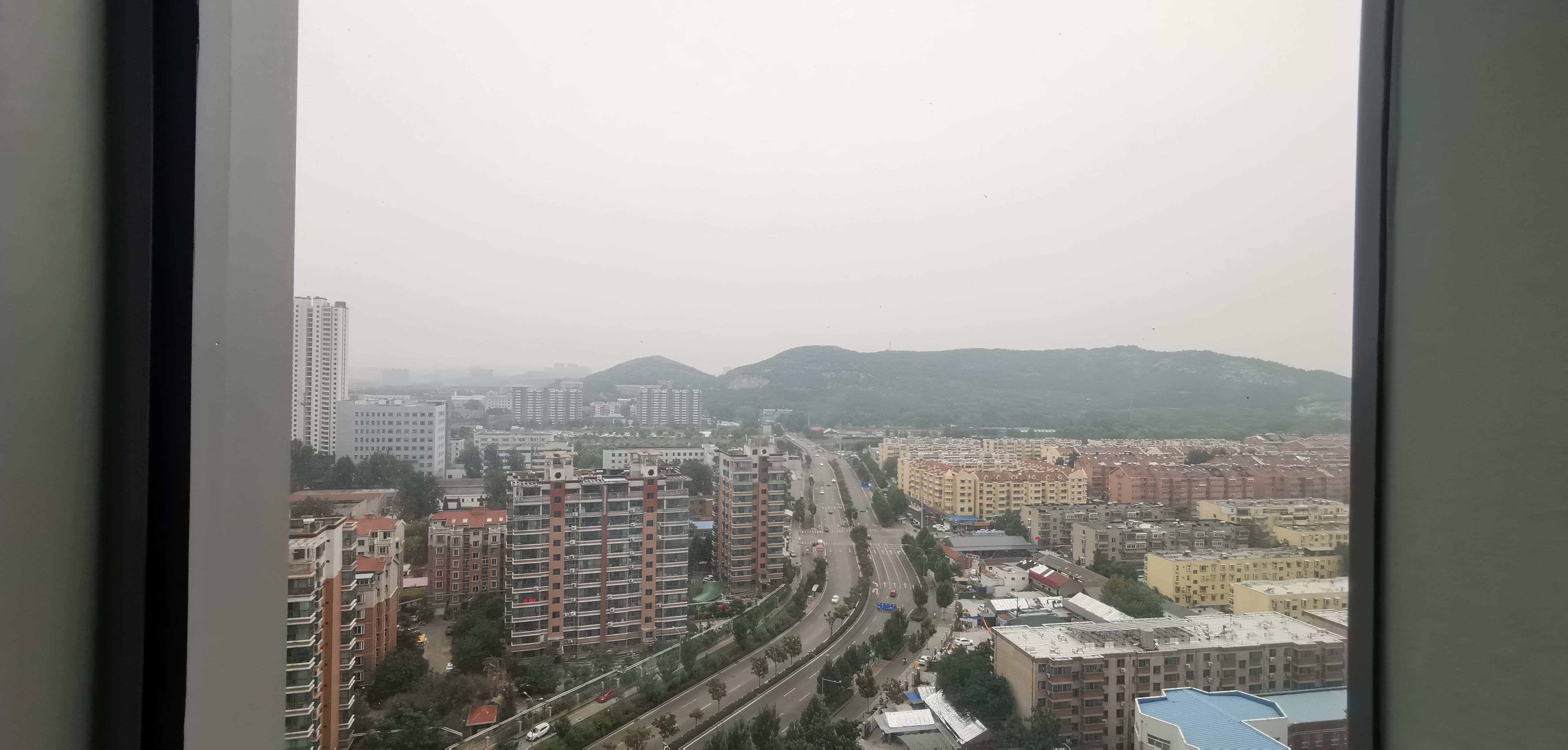 
							新城领寓
