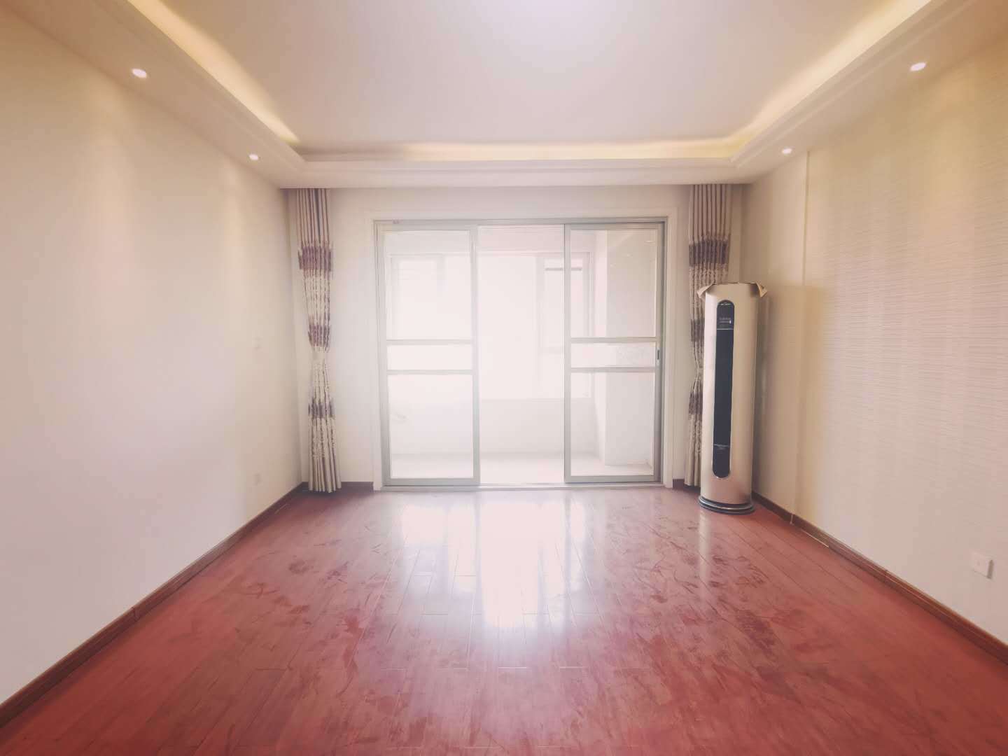 绿地新里卢浮公馆