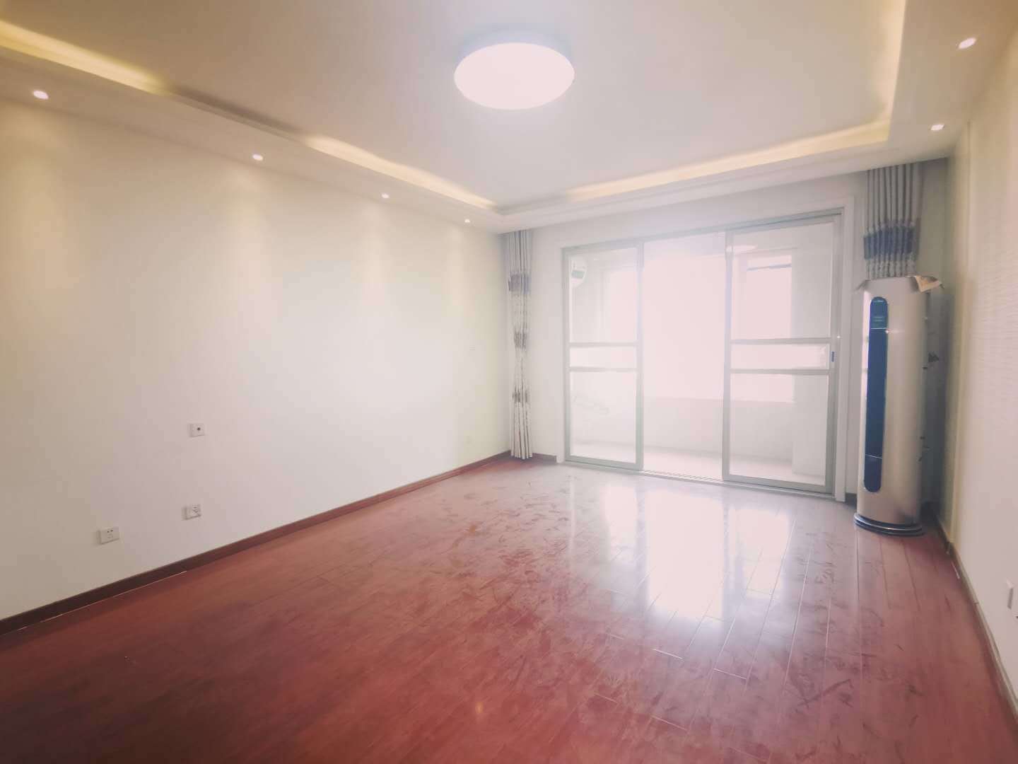 绿地新里卢浮公馆