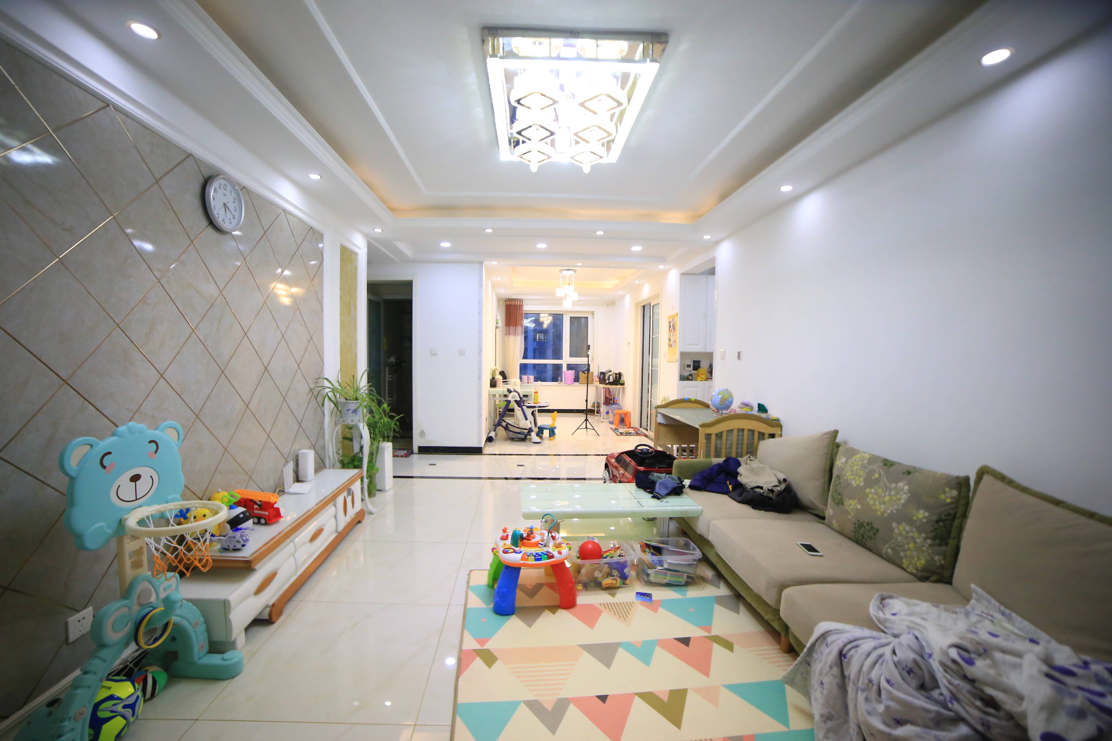 绿地新里香榭丽公馆