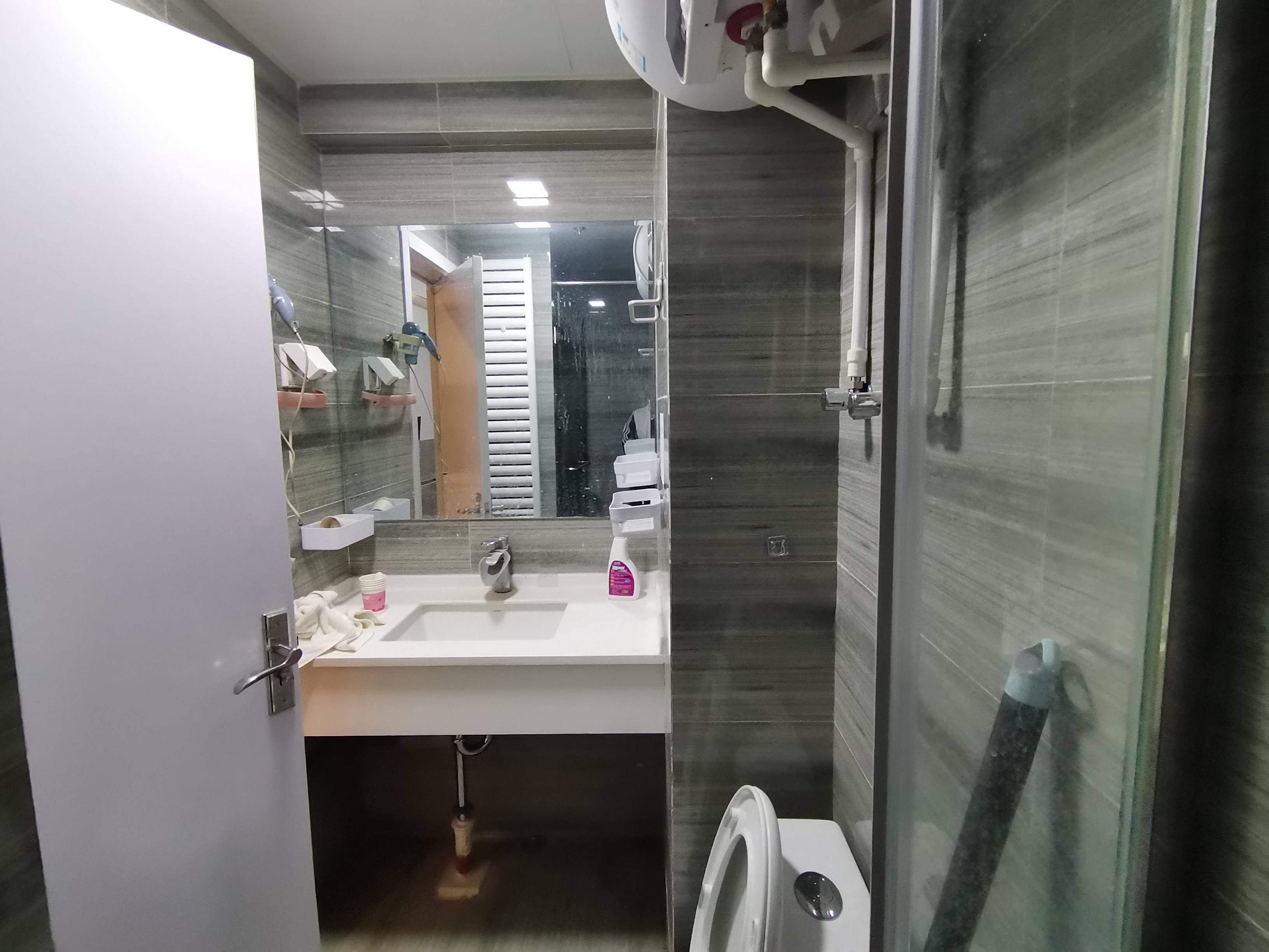 广厦聚隆广场