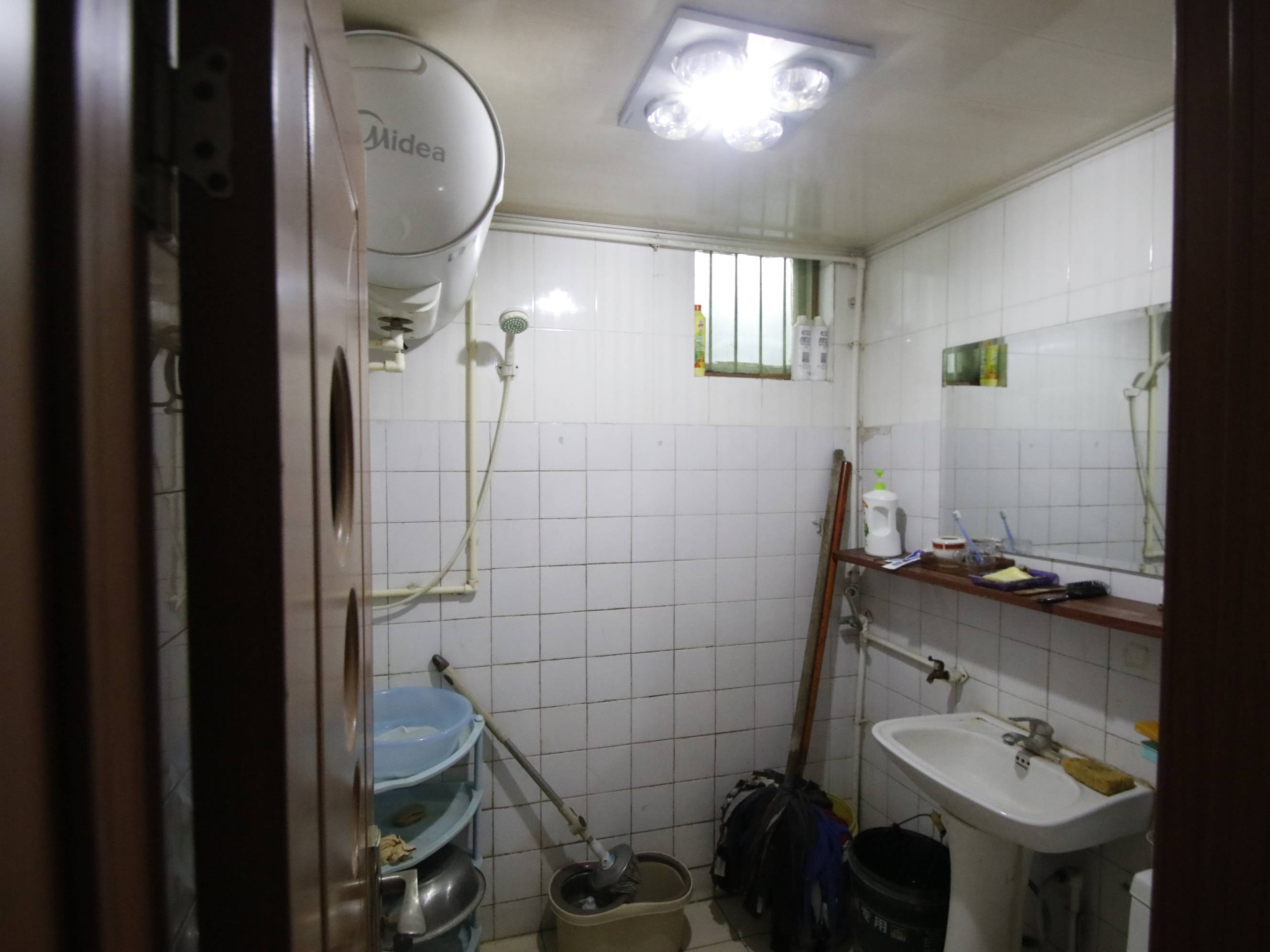 六里山南路2-2号