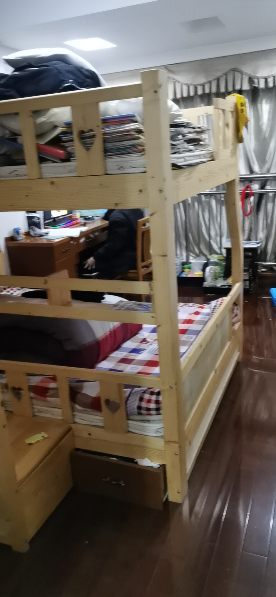 南江绿苑 5室2厅2卫129.61000000000001㎡