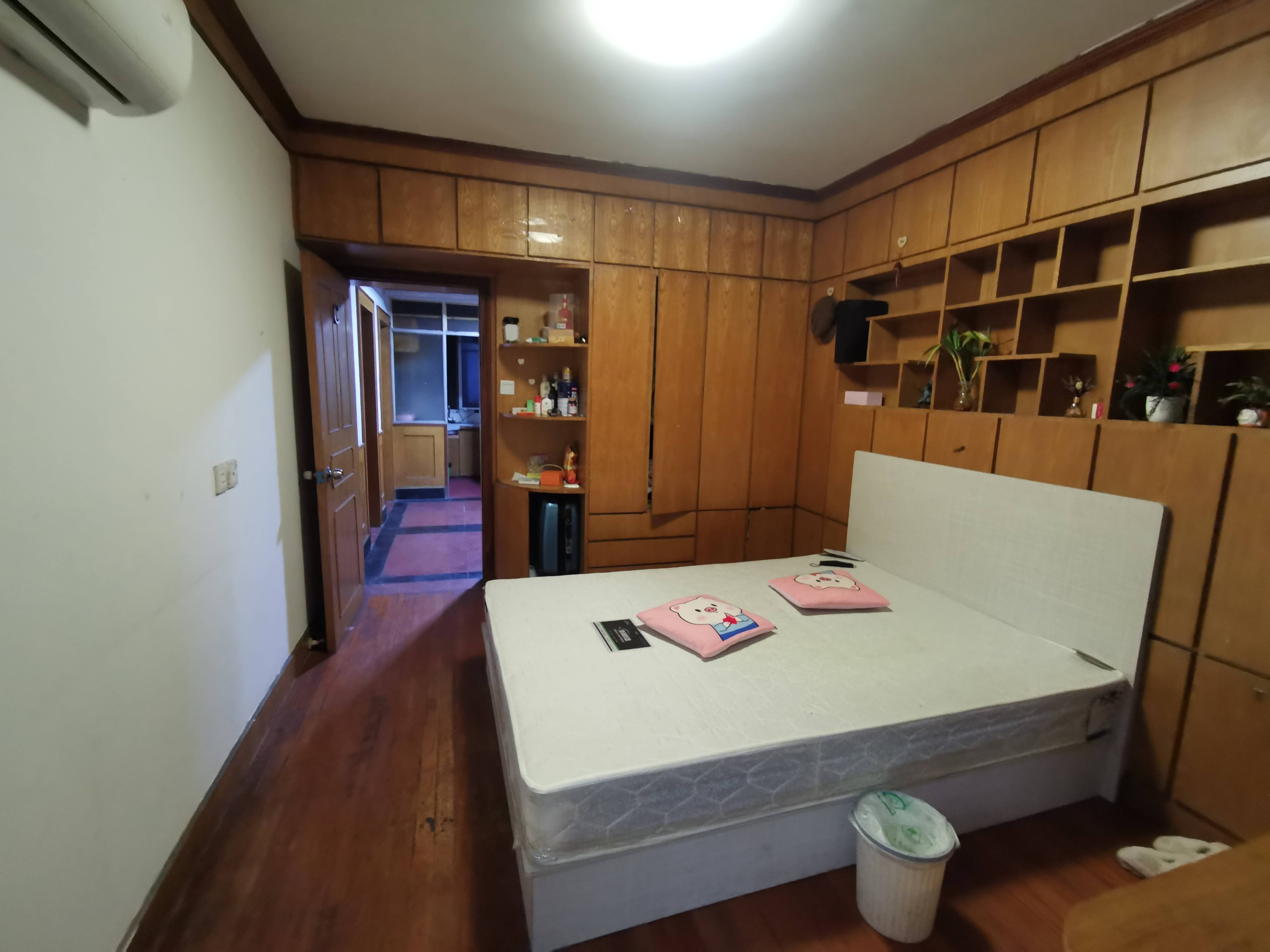 飞虹社区一区 3室2厅1卫101.95㎡