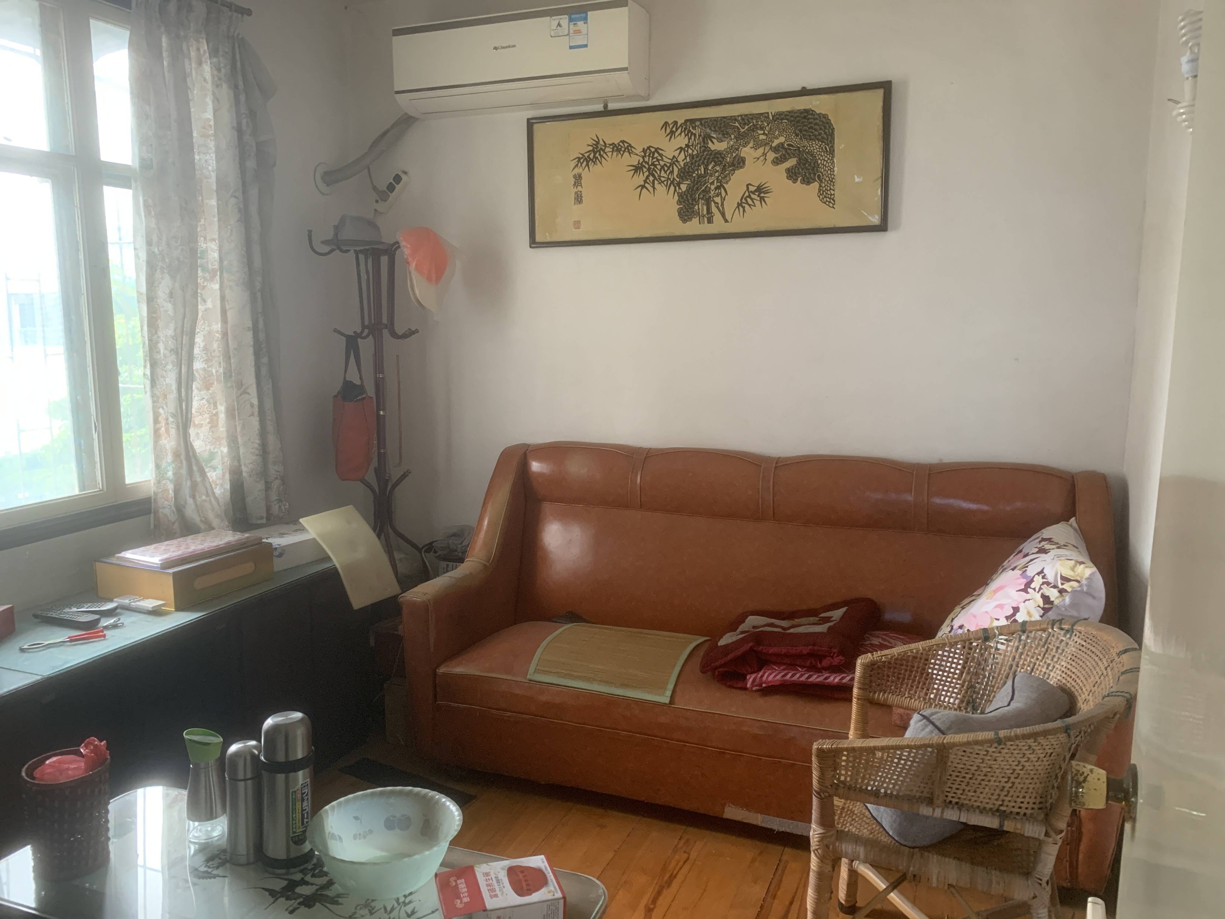 孝闻白衣小区 3室1厅1卫68.829999999999998㎡