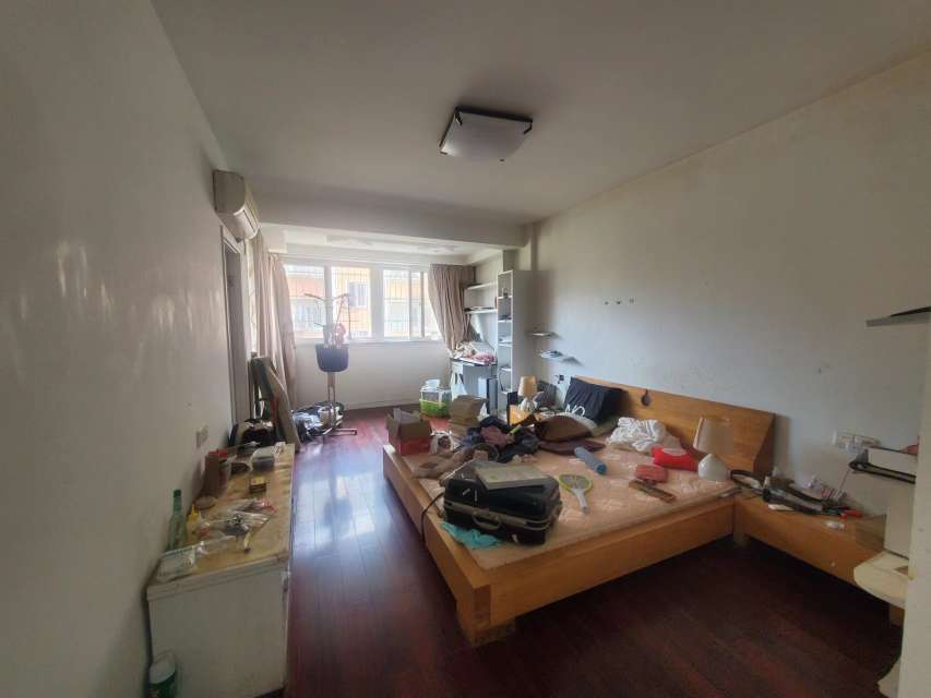 凤凰家园 3室2厅2卫125.88㎡
