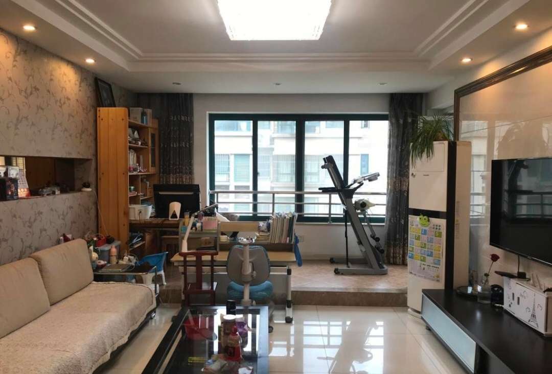 小骆花园3室2厅2卫110.0平方2600元/月