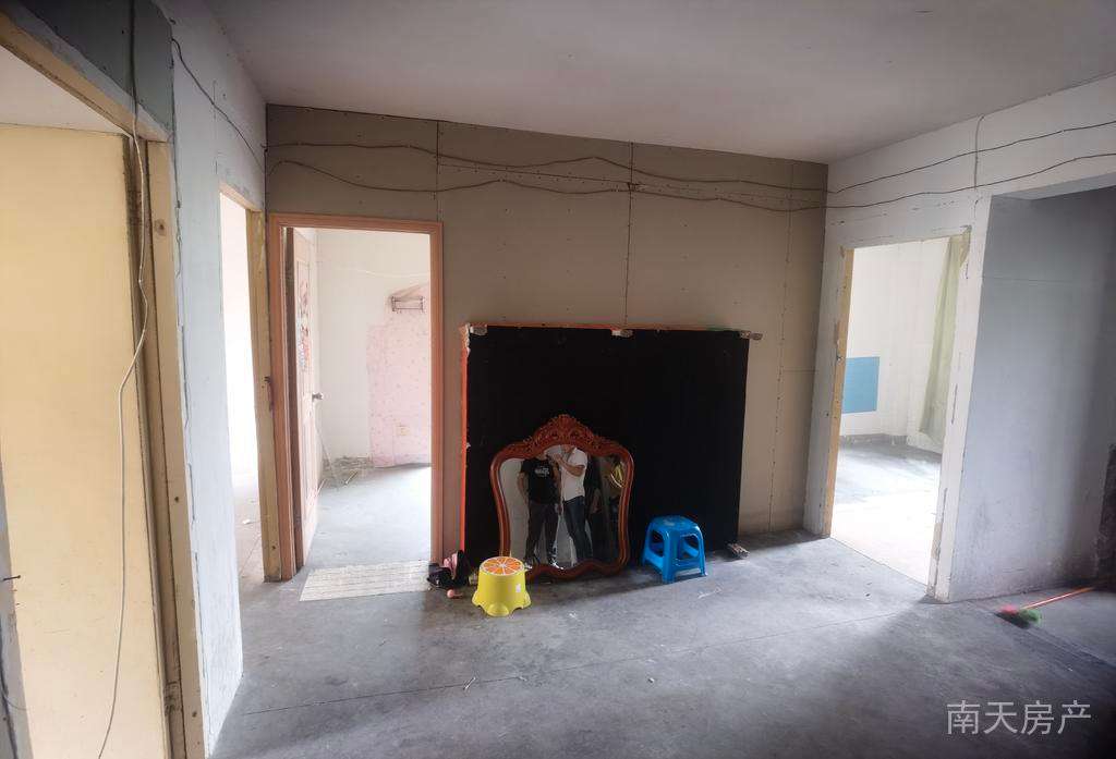欣欣家园 3室1厅1卫113.0㎡