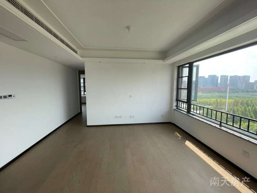 万科东潮之滨 3室2厅2卫106.08㎡