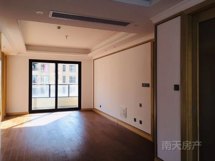 广源里 4室2厅2卫139.0㎡