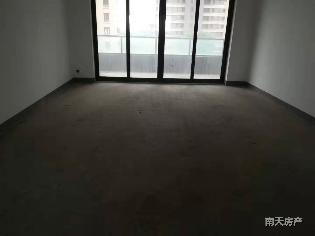 万科金域华府 4室2厅2卫183.0㎡