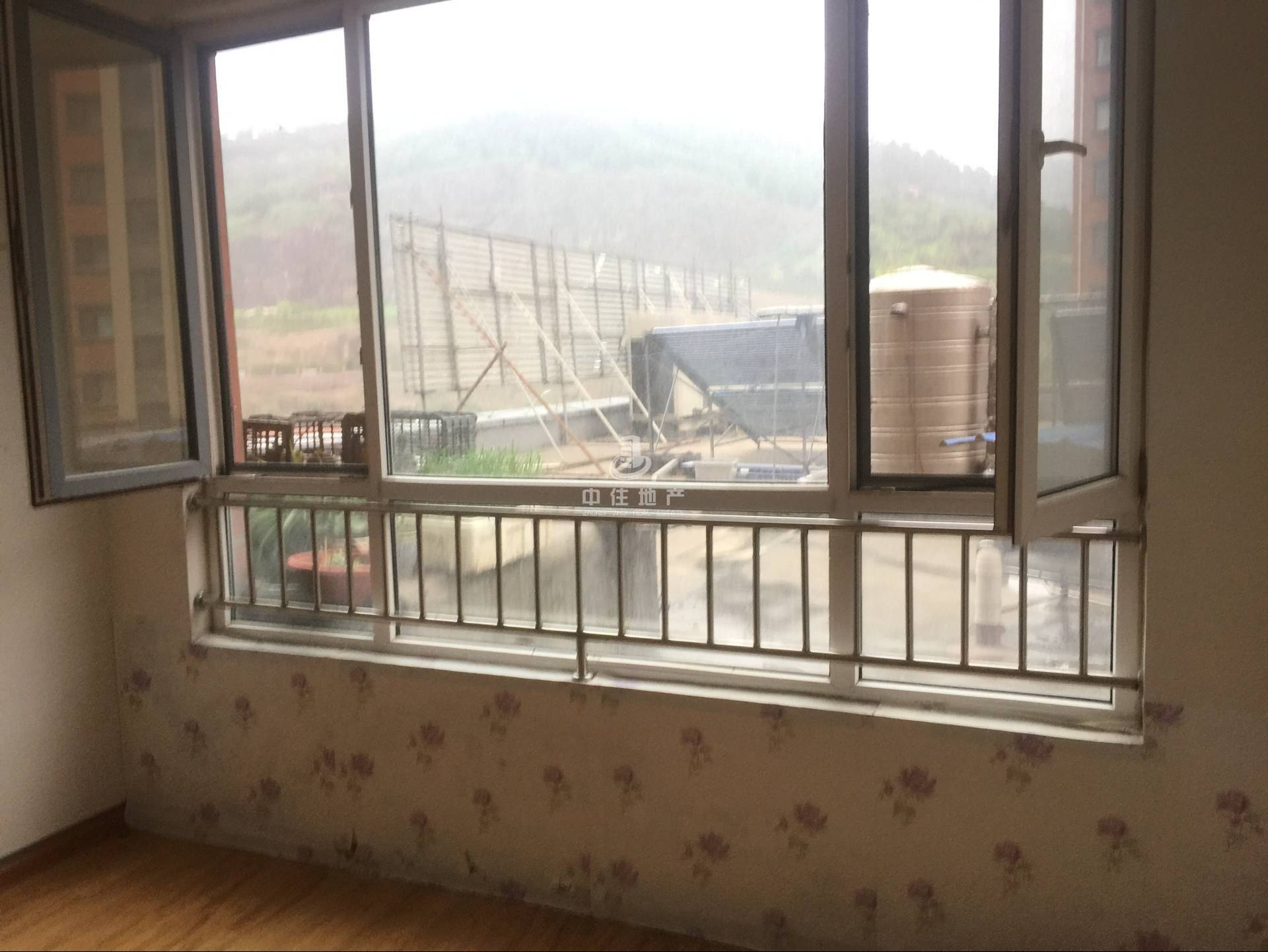 逸城山色