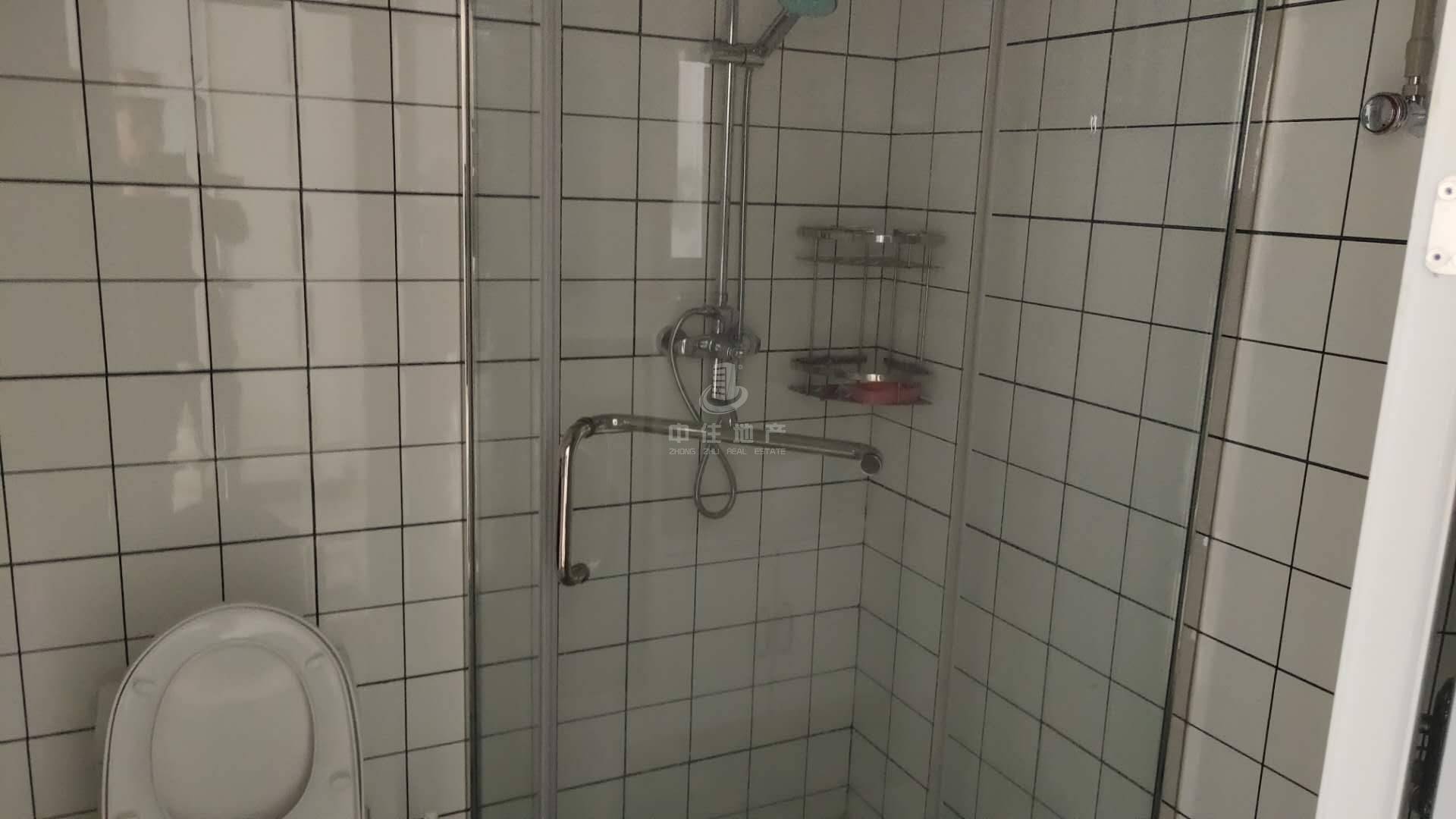 南益名泉春晓公寓