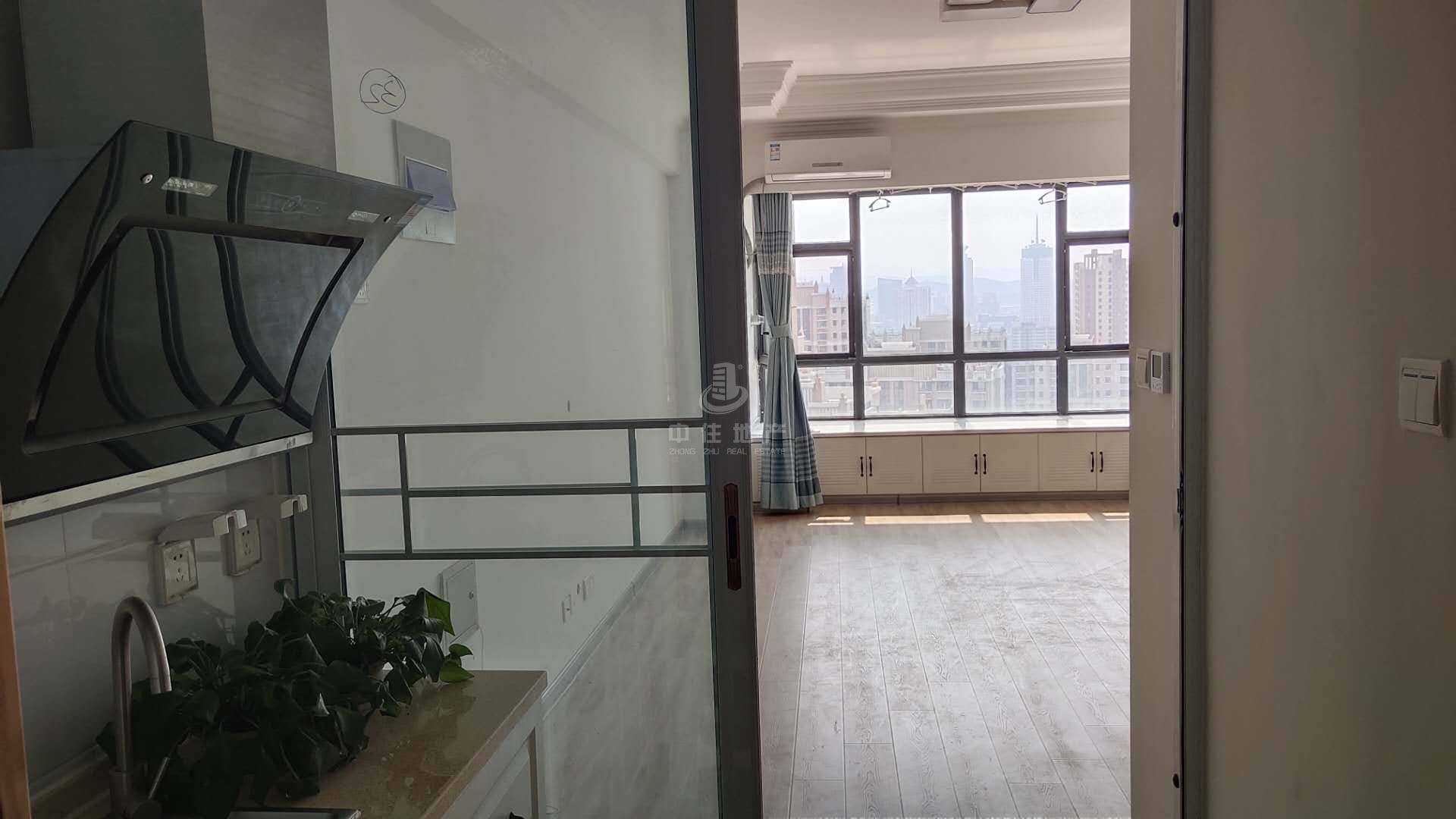 南益名泉春晓公寓