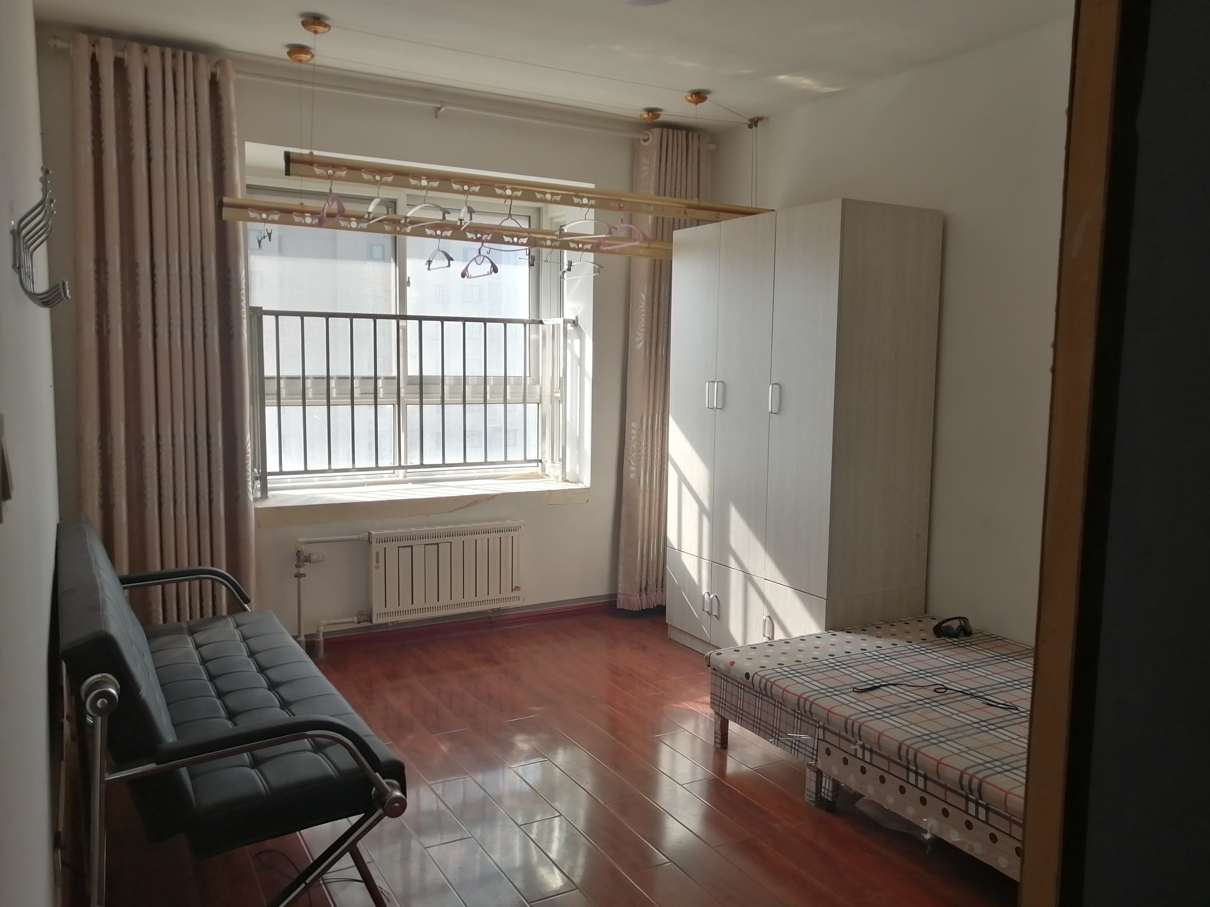  金容花园冬园 2室2厅 南北