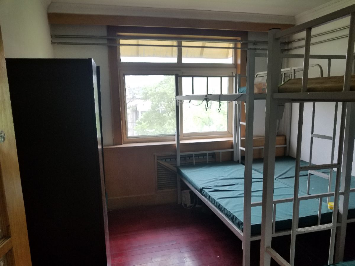 建国小经六路单位宿舍