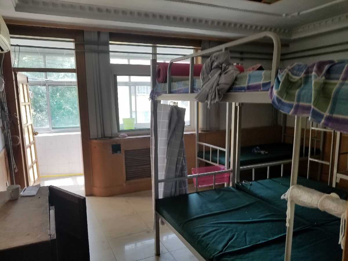 建国小经六路单位宿舍