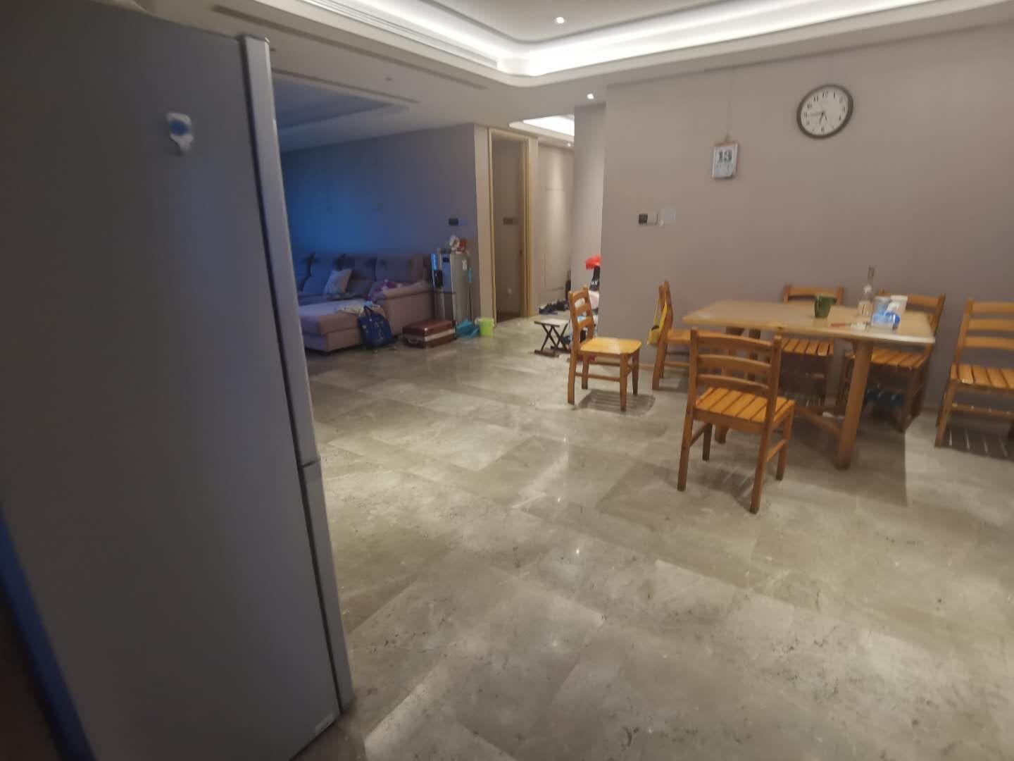 万科海晏门