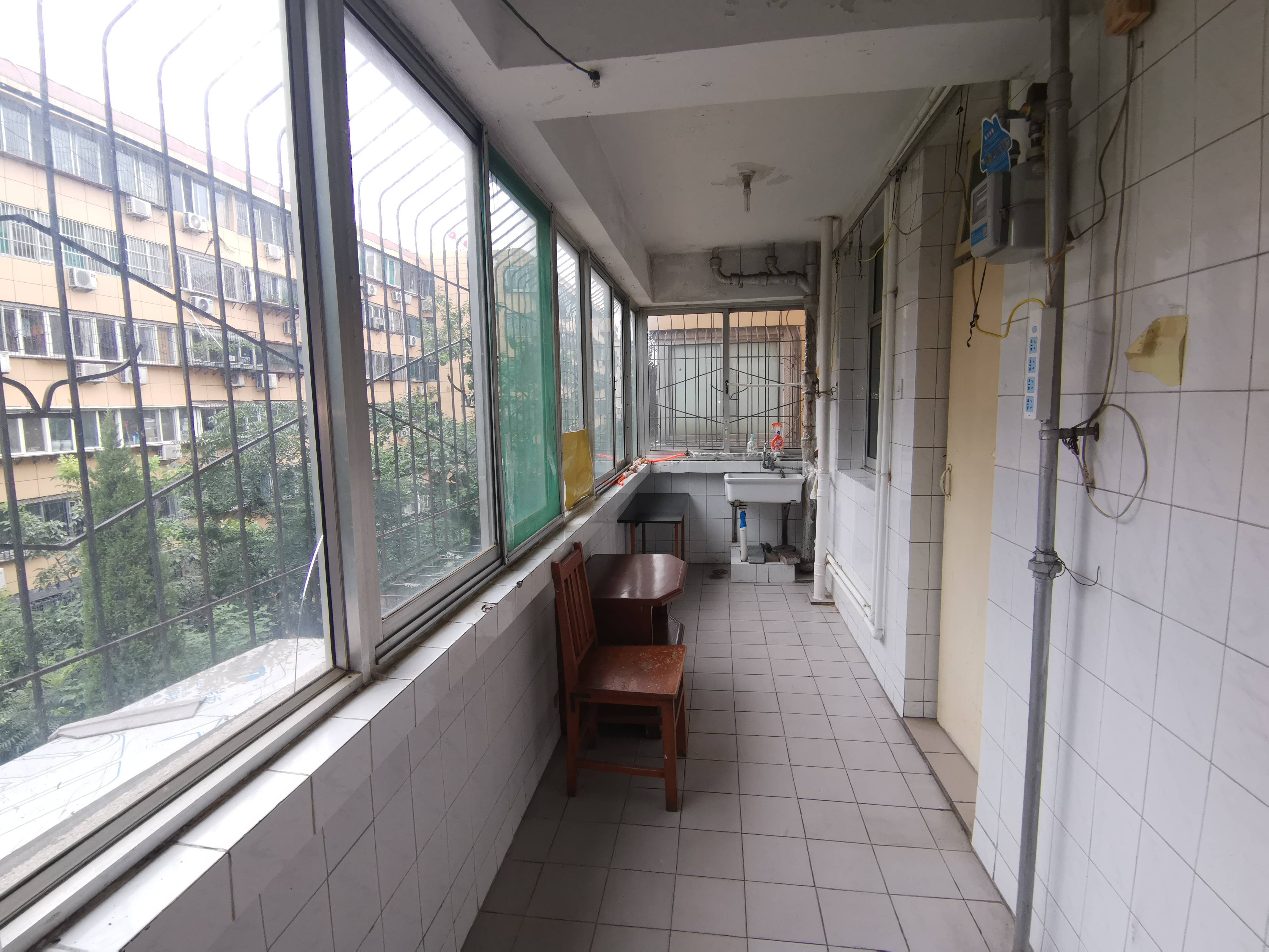 鸿建花园