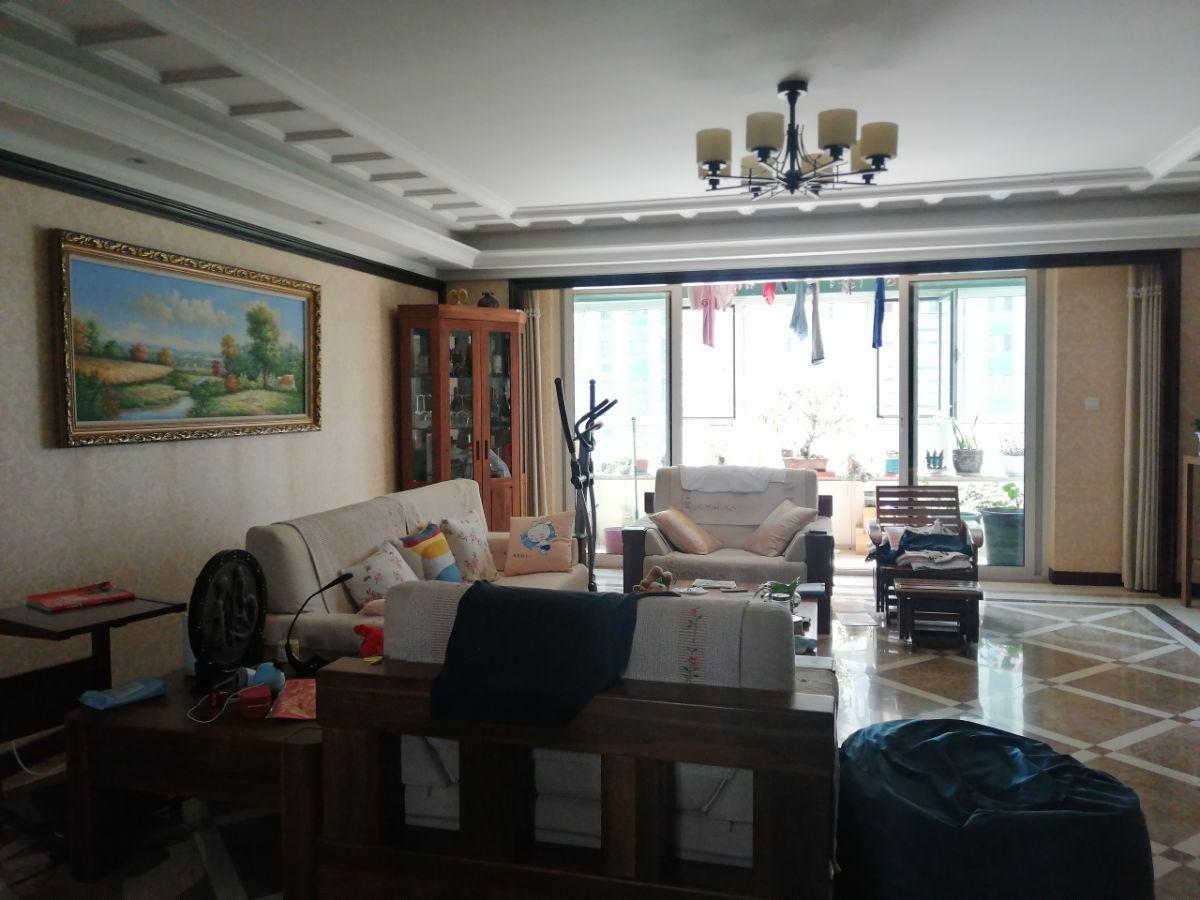 万达华景苑