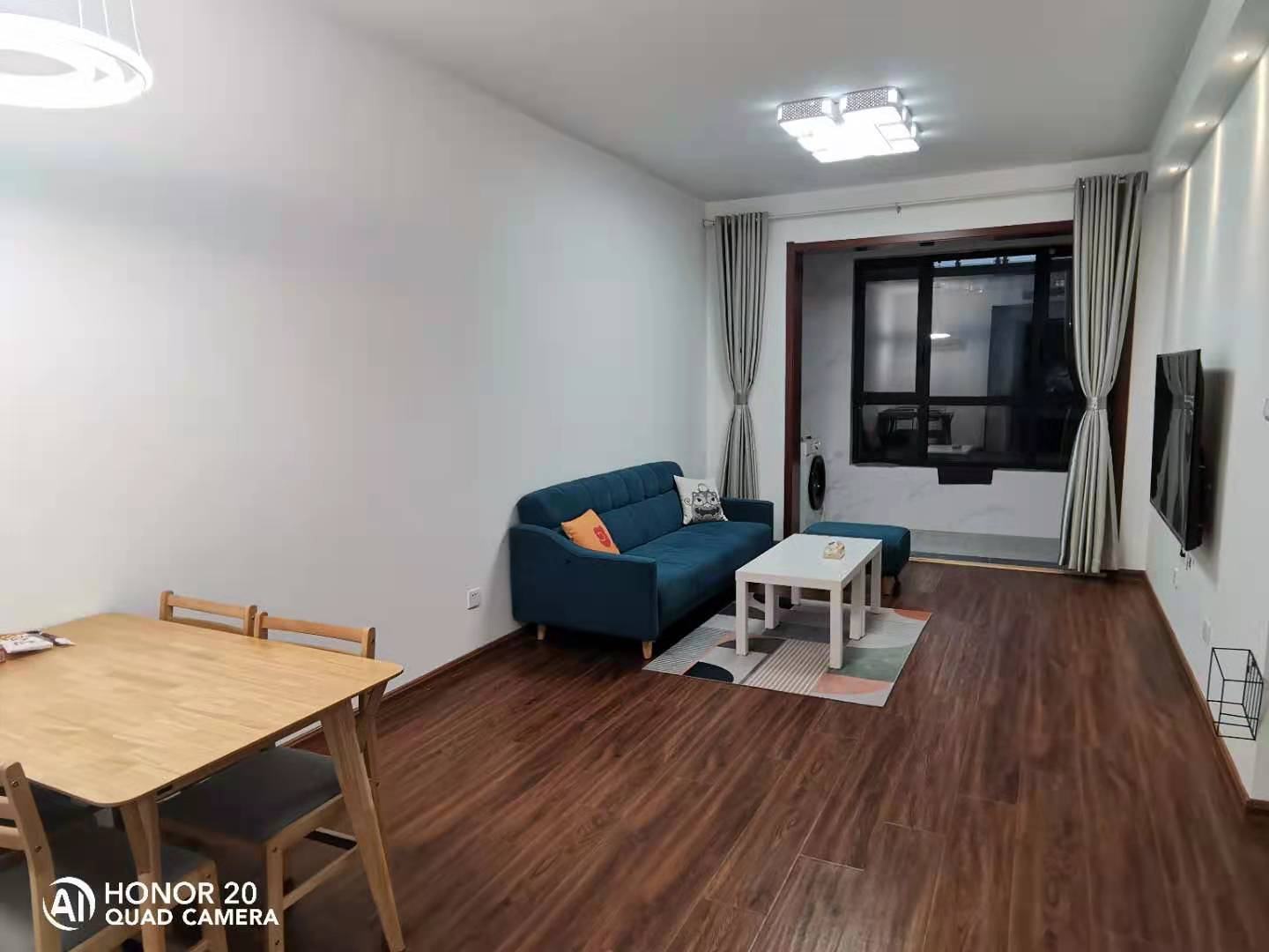 整租· 财富中心三期 3室1厅 南北