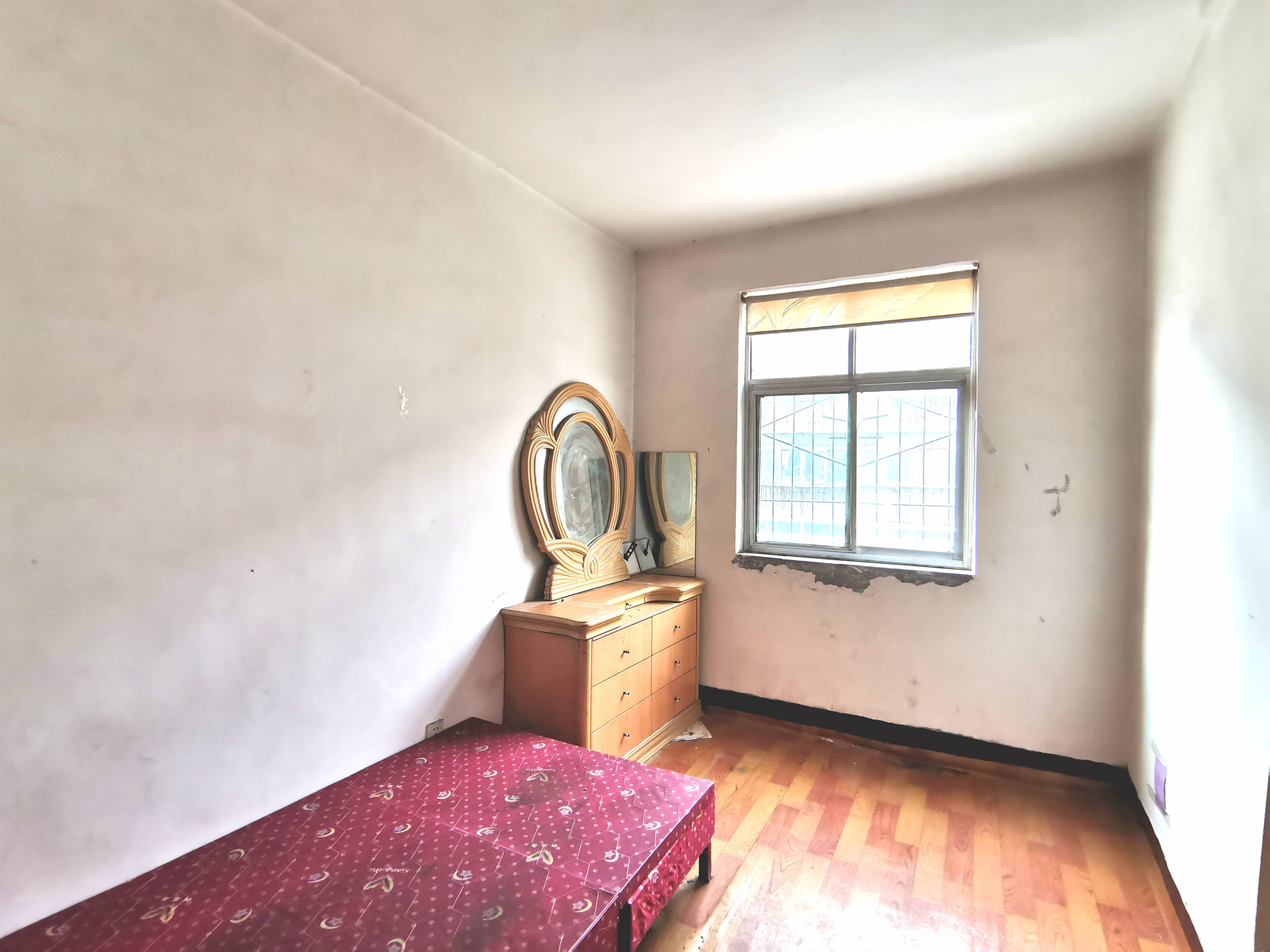  万盛街单位宿舍 南北