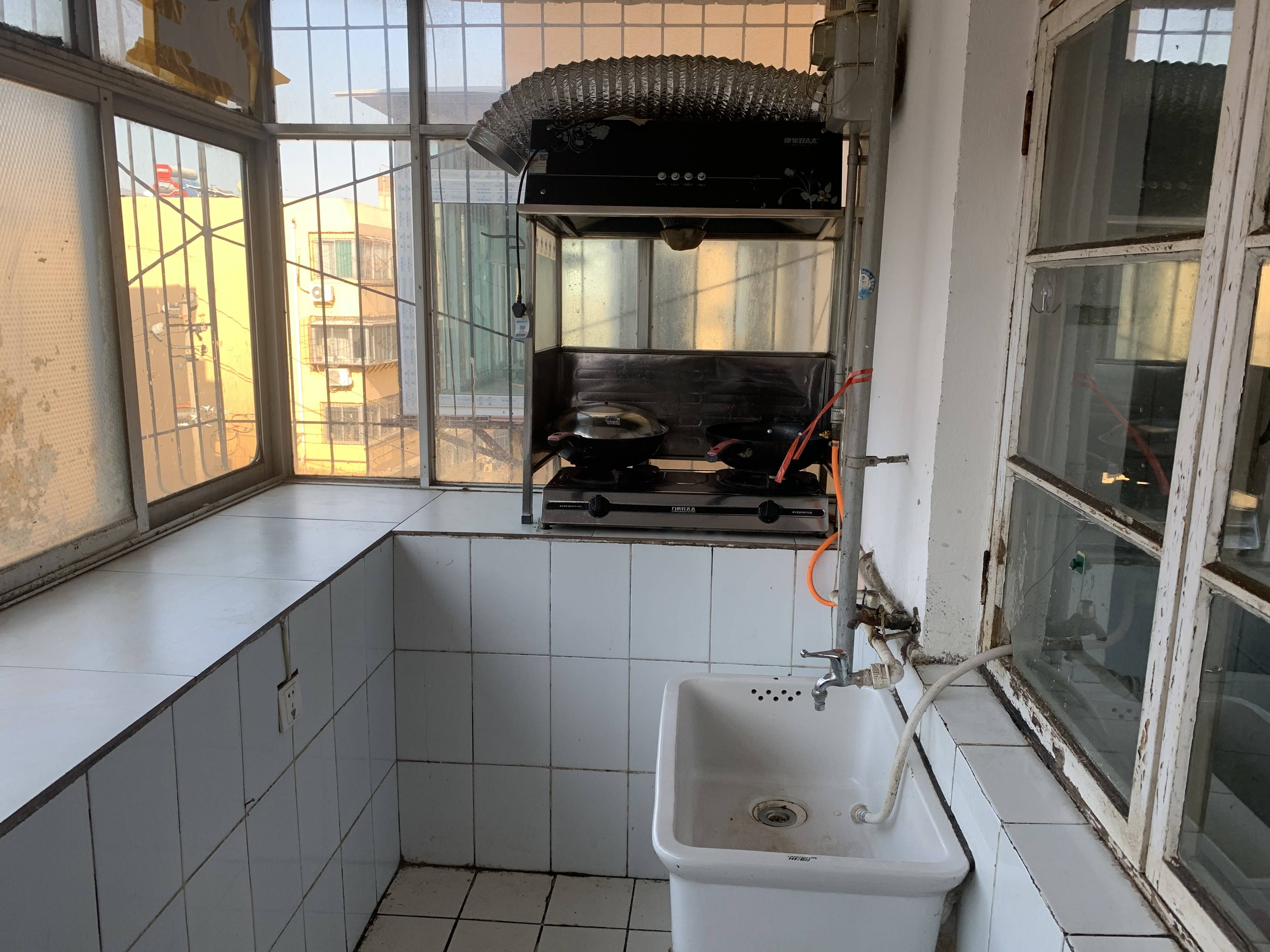 制锦市福康街小区