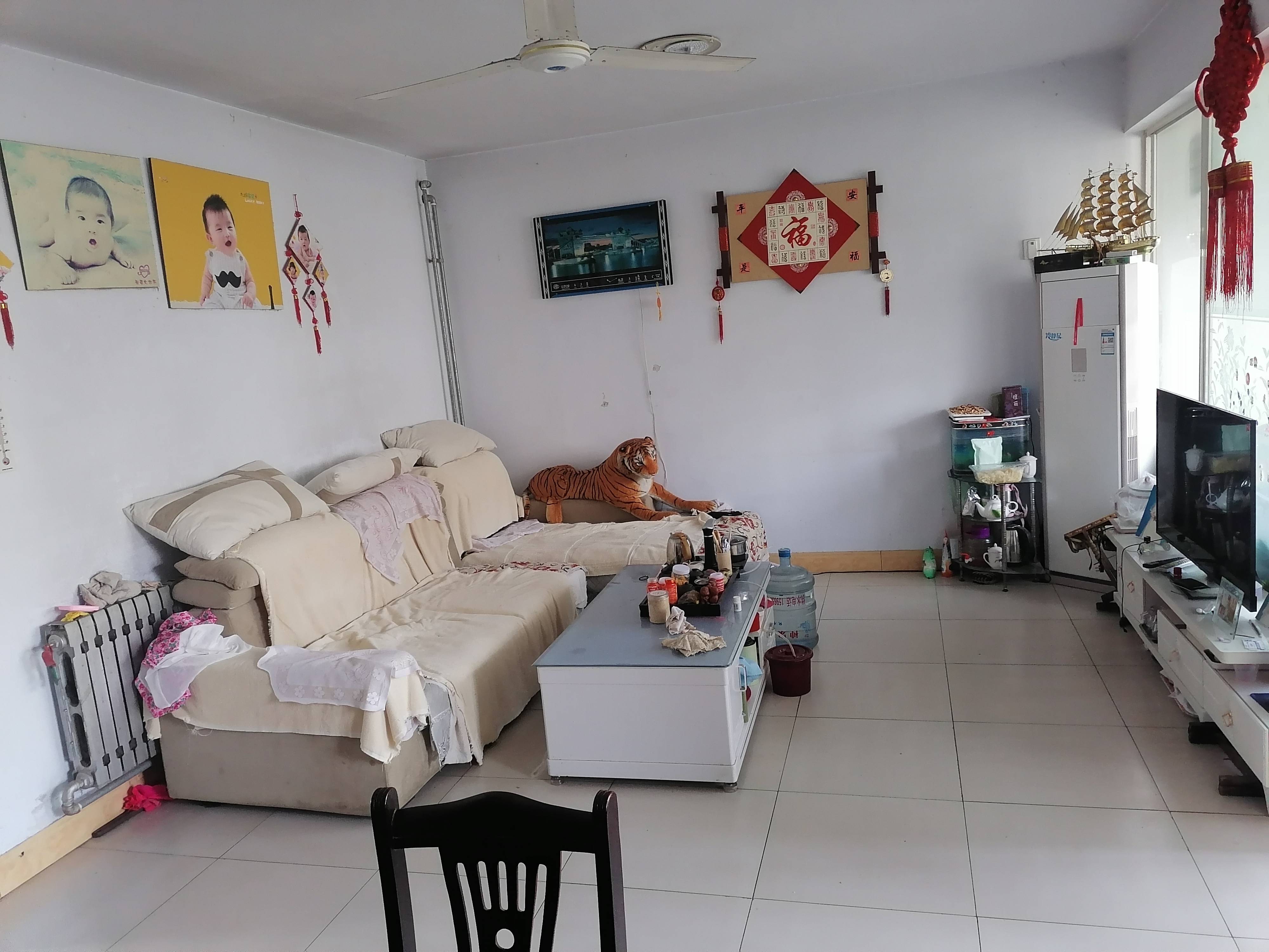  龙泉花园小区 南北