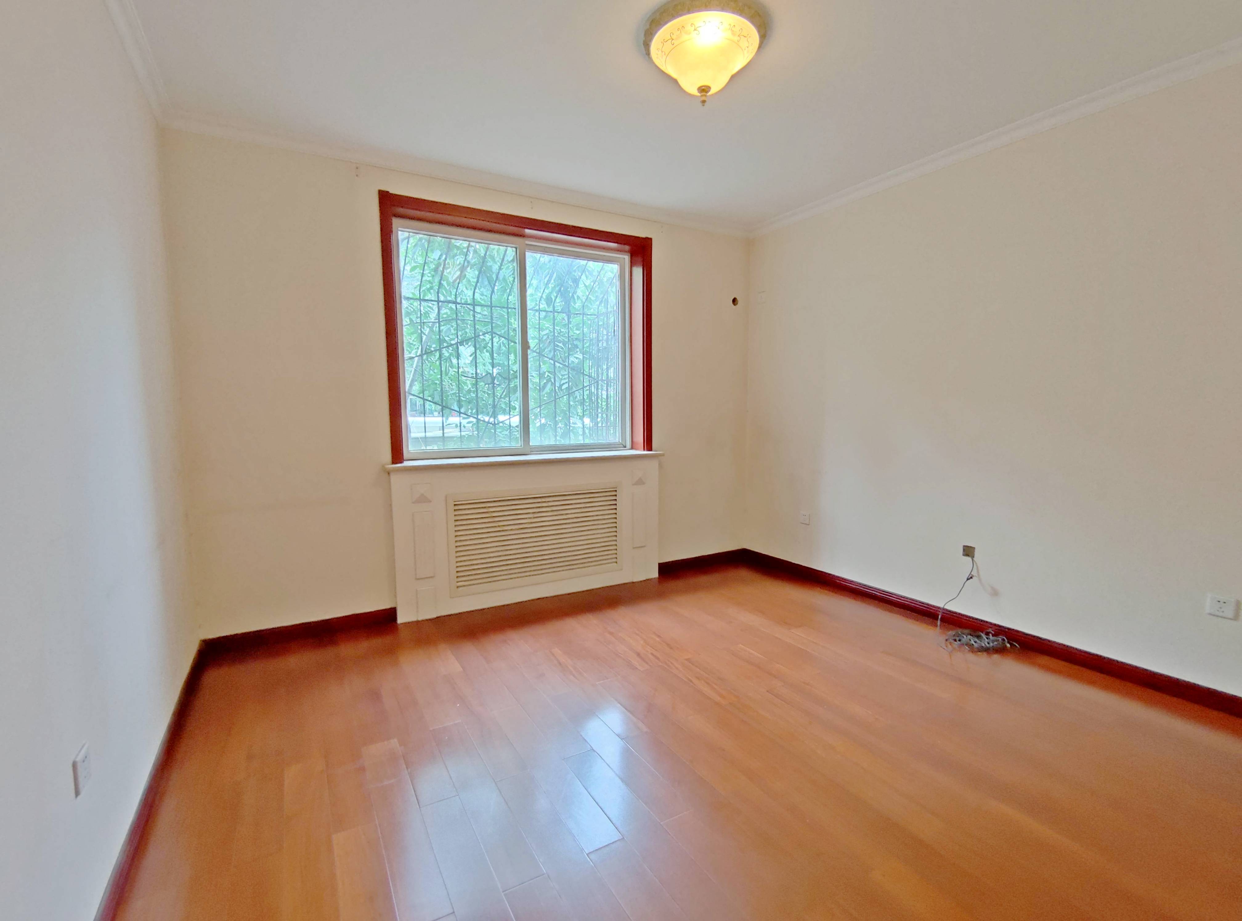 丁字山路佳宝宿舍