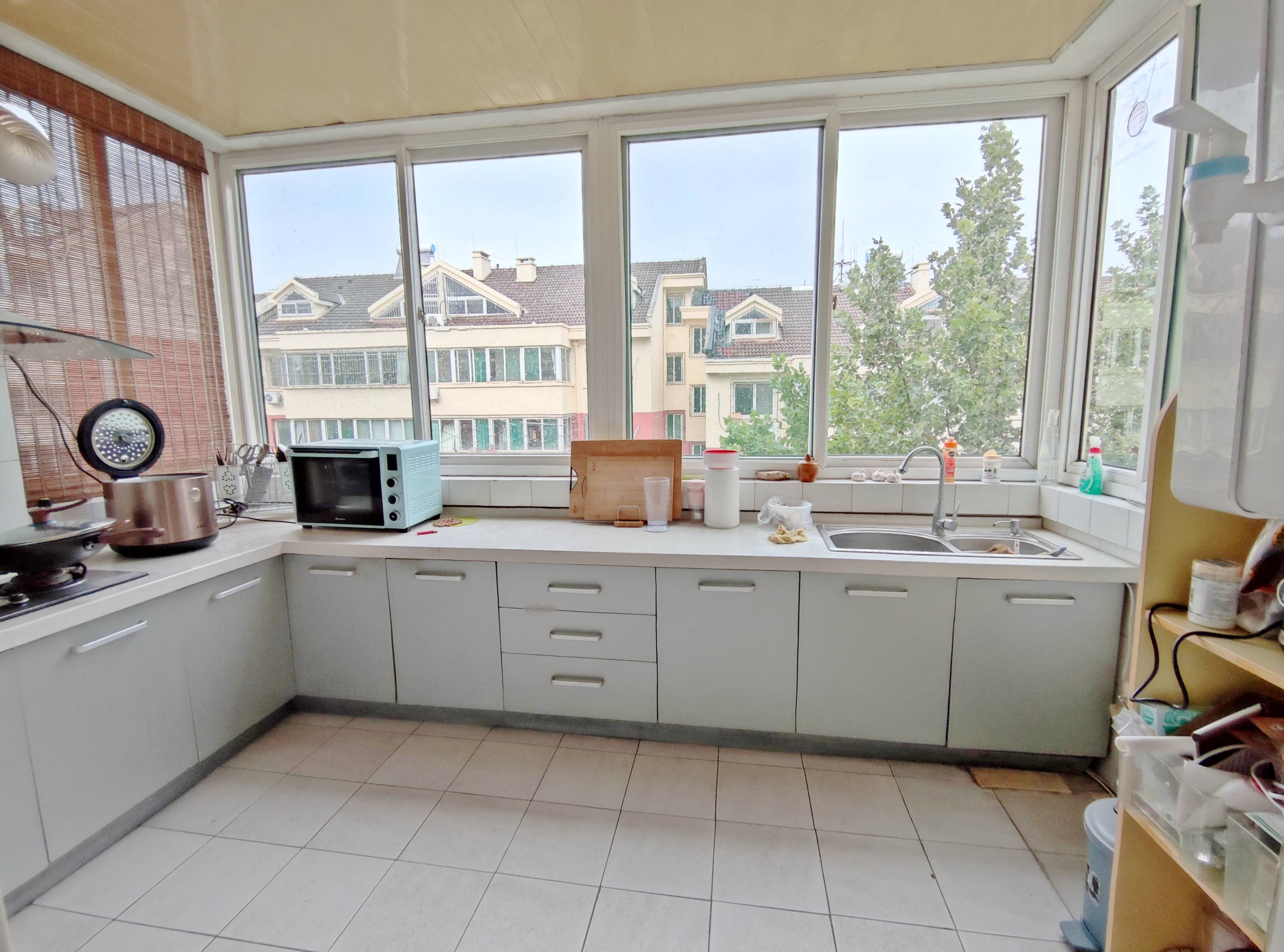 卧龙花园龙和苑