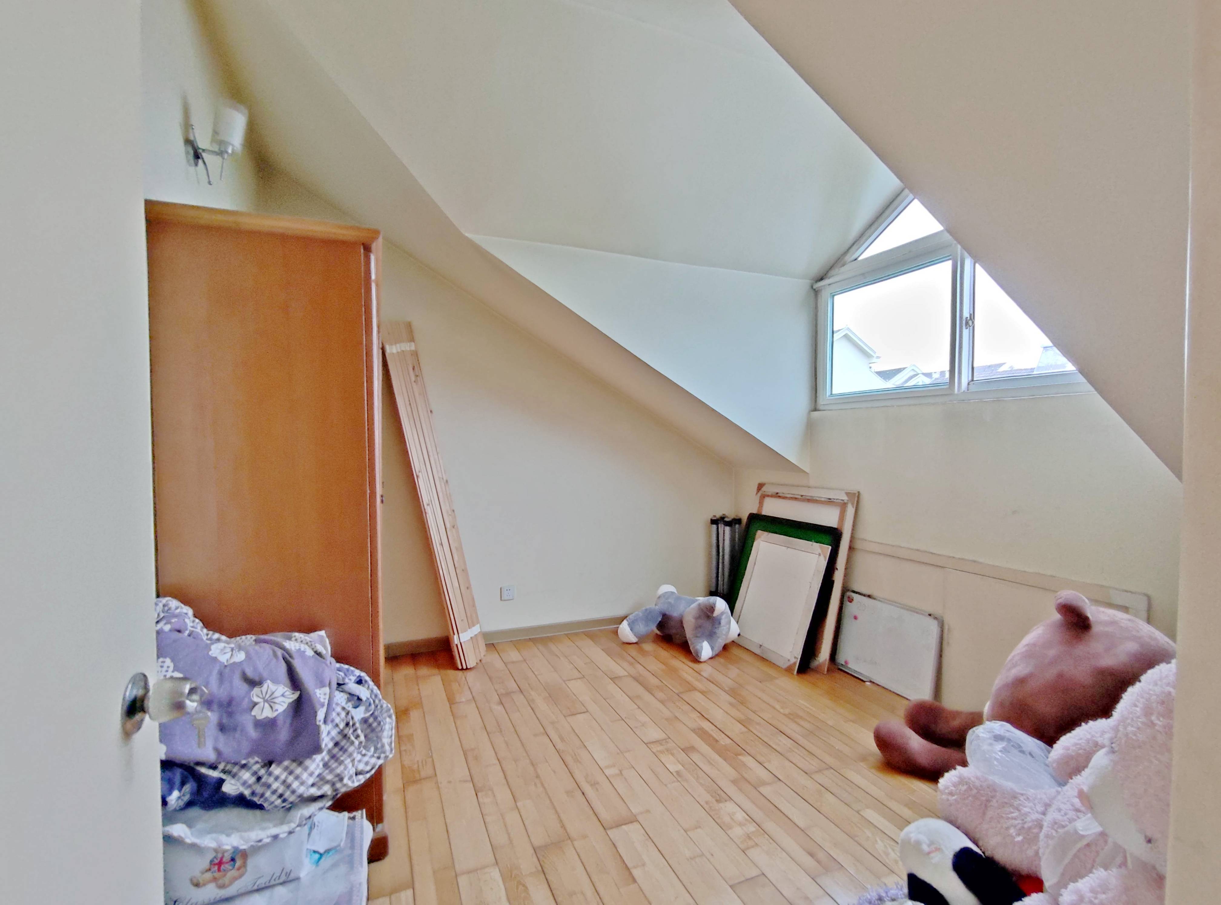 卧龙花园龙和苑