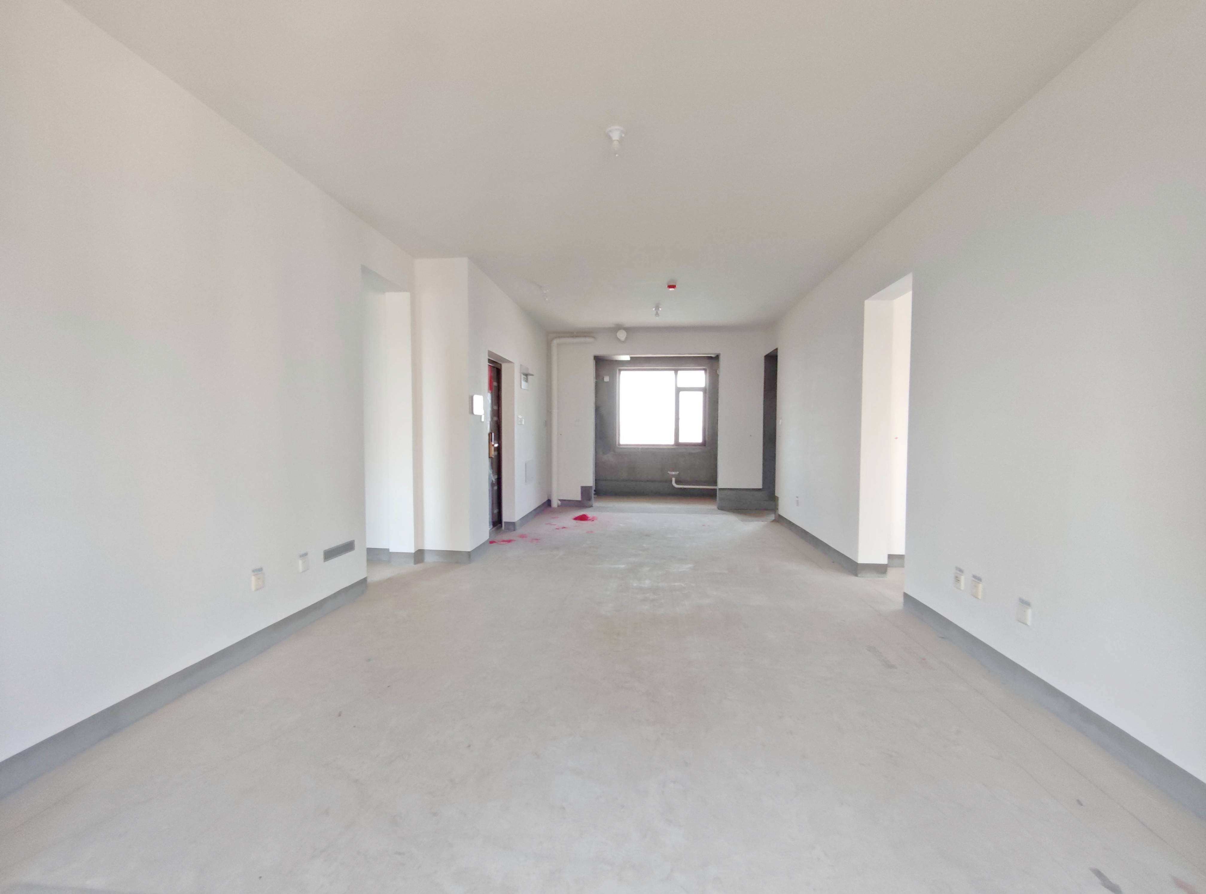  绿地海珀天沅 南北