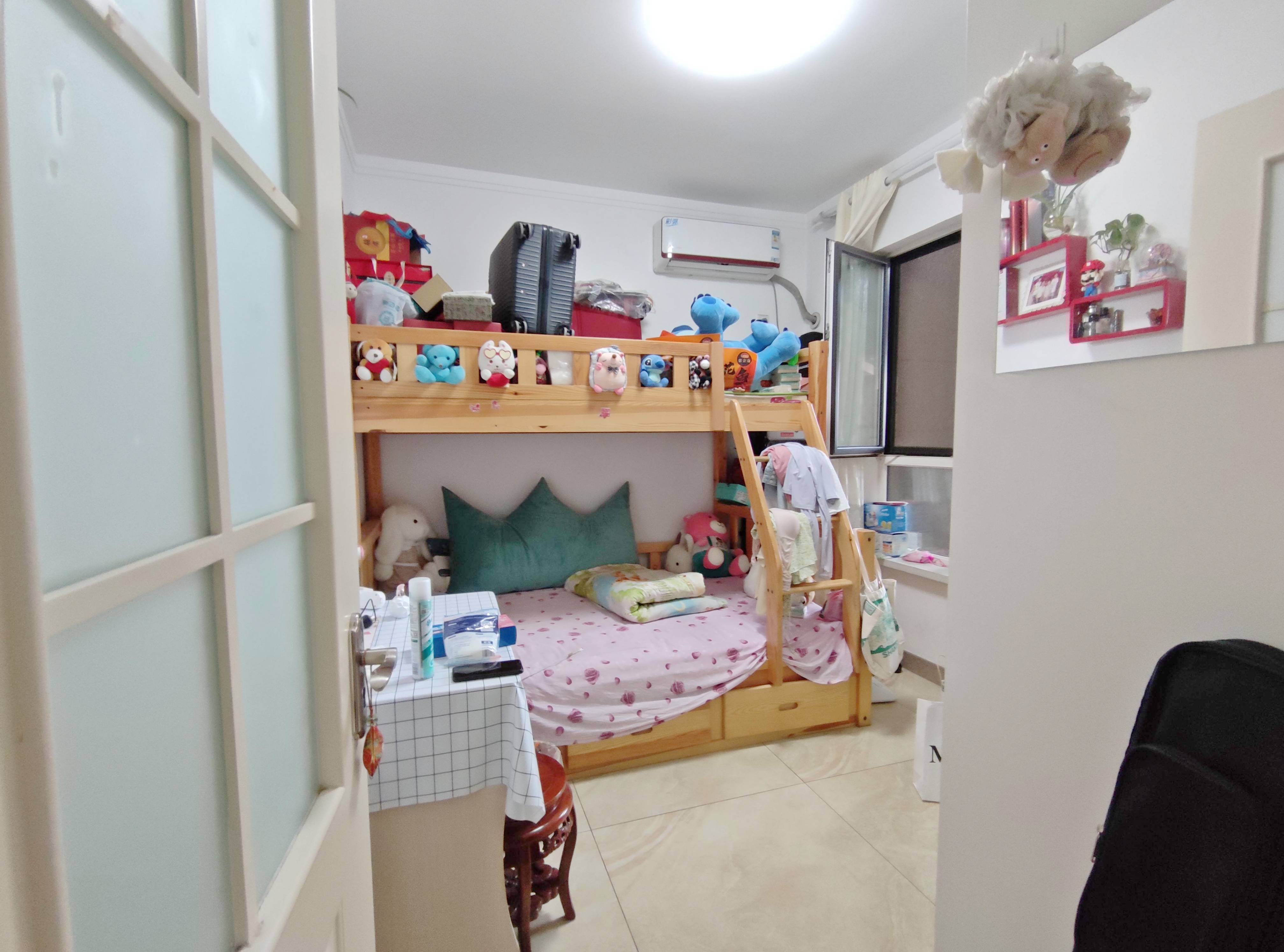 绿地新里卢浮公馆