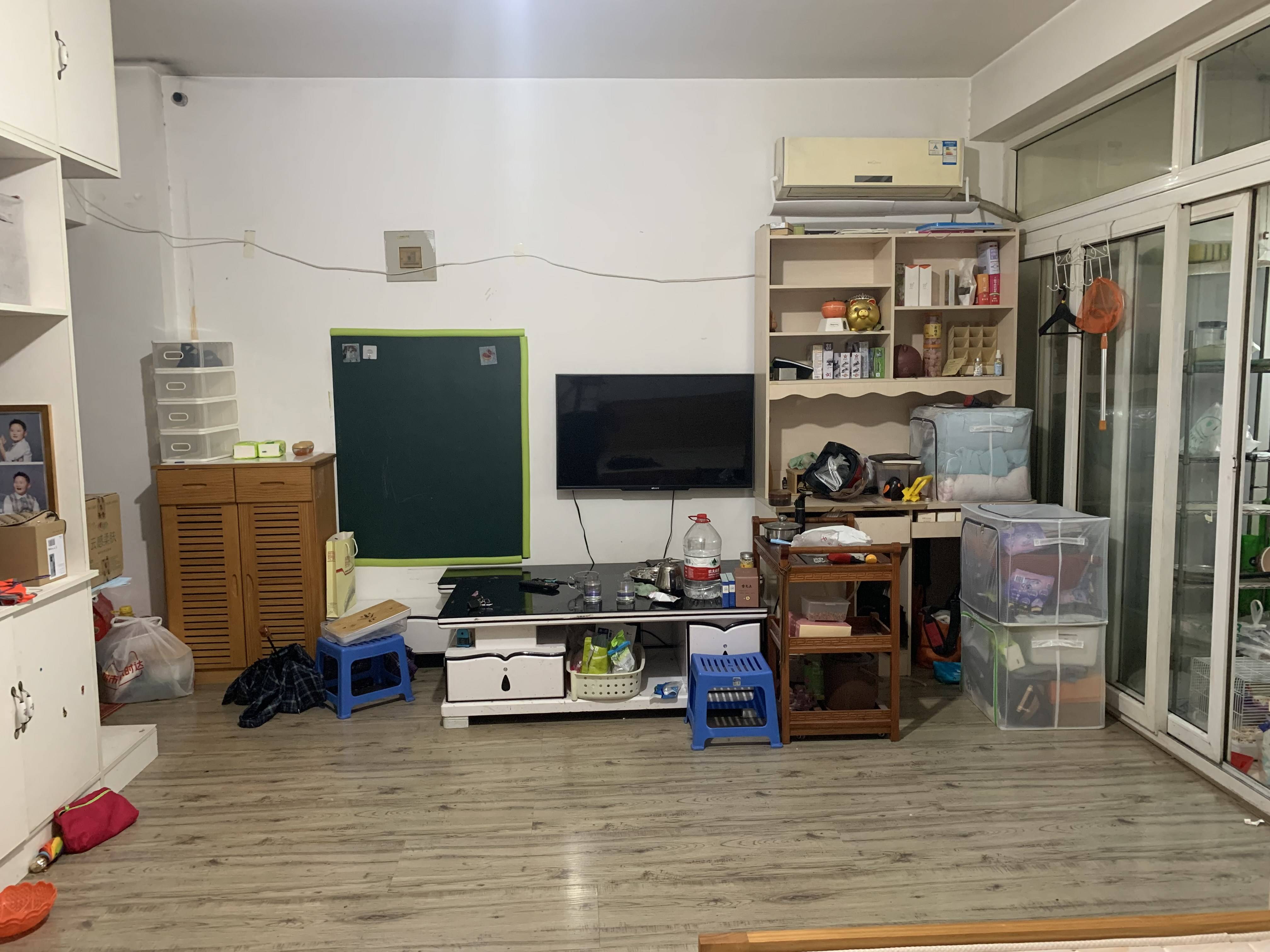 
							黄金时代小区