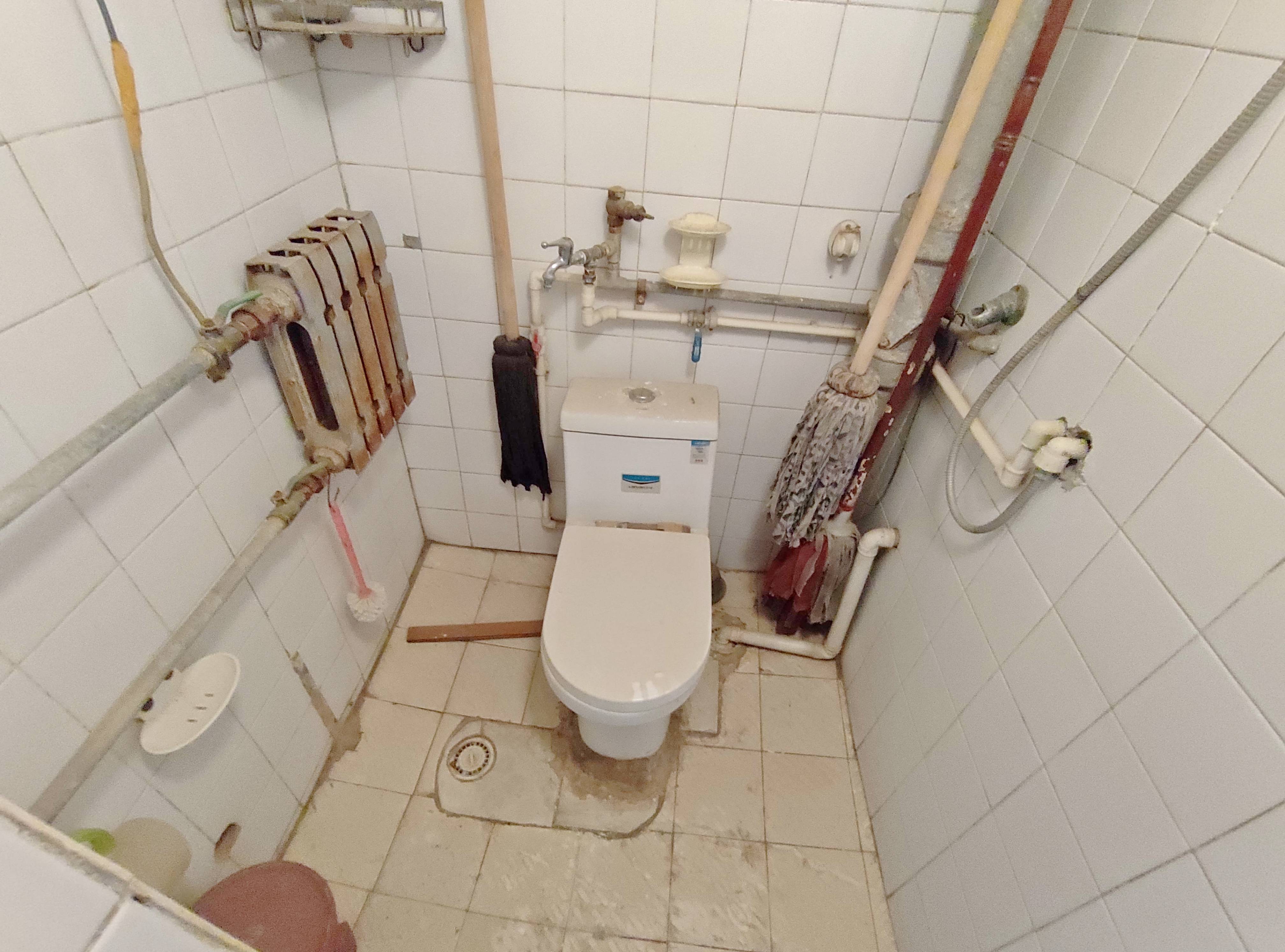 北小辛庄东街112号