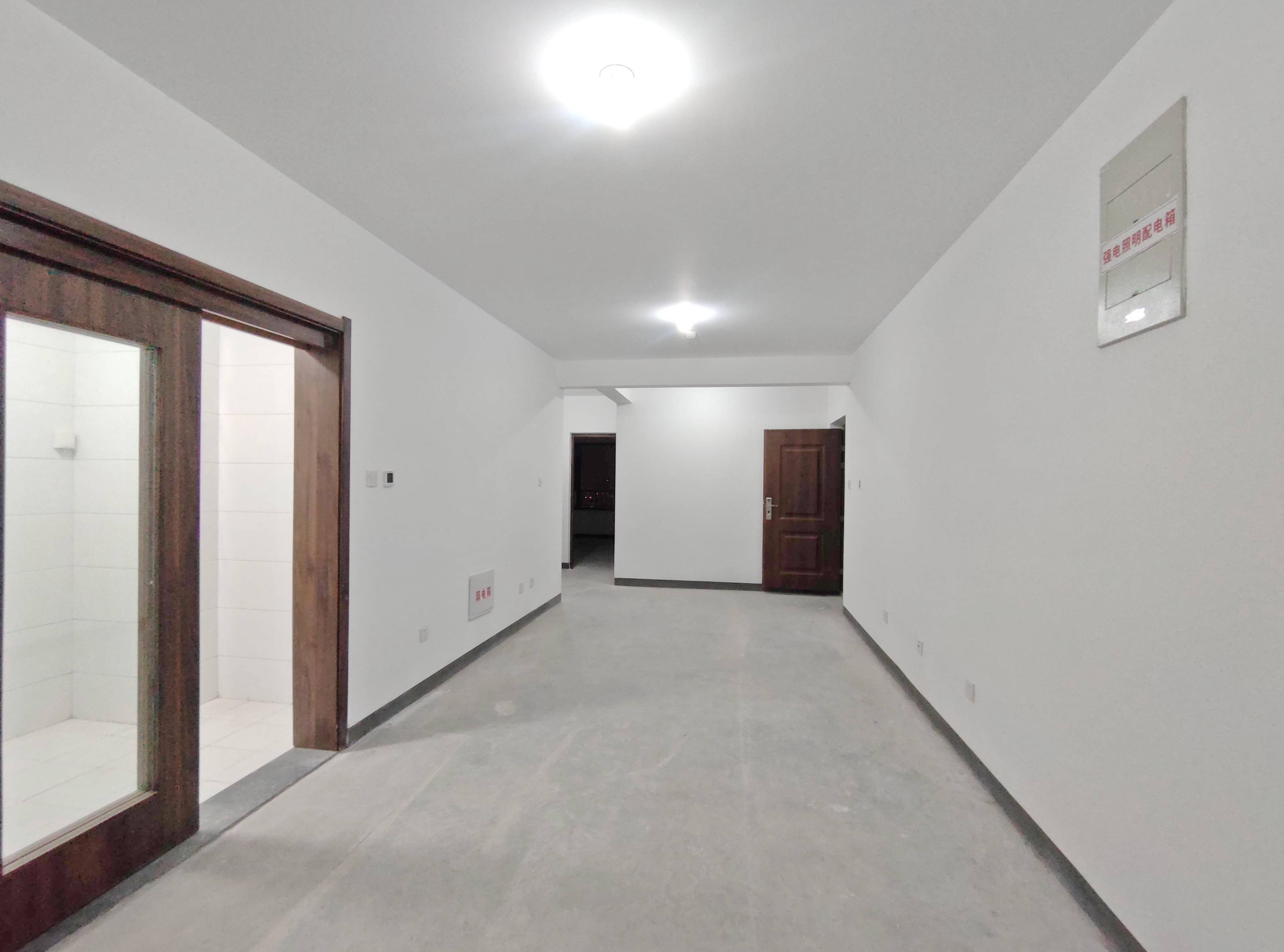  旭辉银盛泰瑞锦台 南北