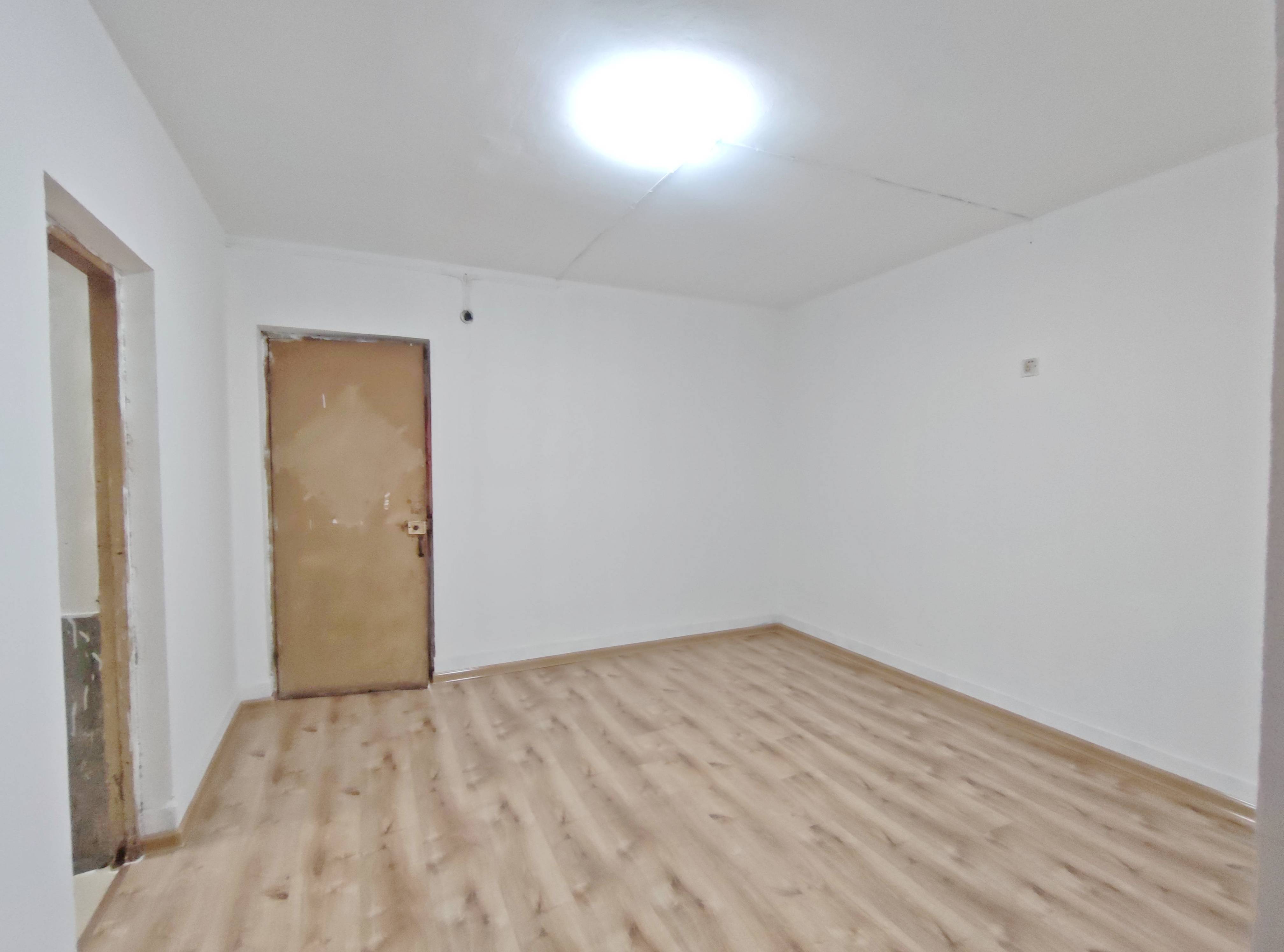  北小辛庄东街单位宿舍 东西