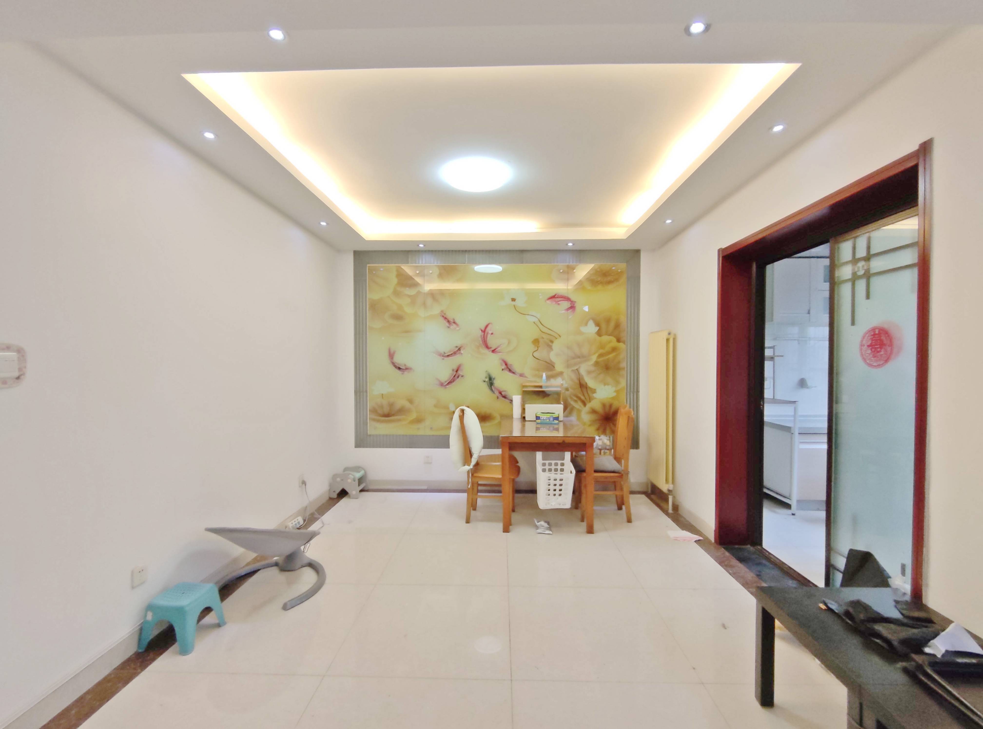 卧龙花园龙泰苑