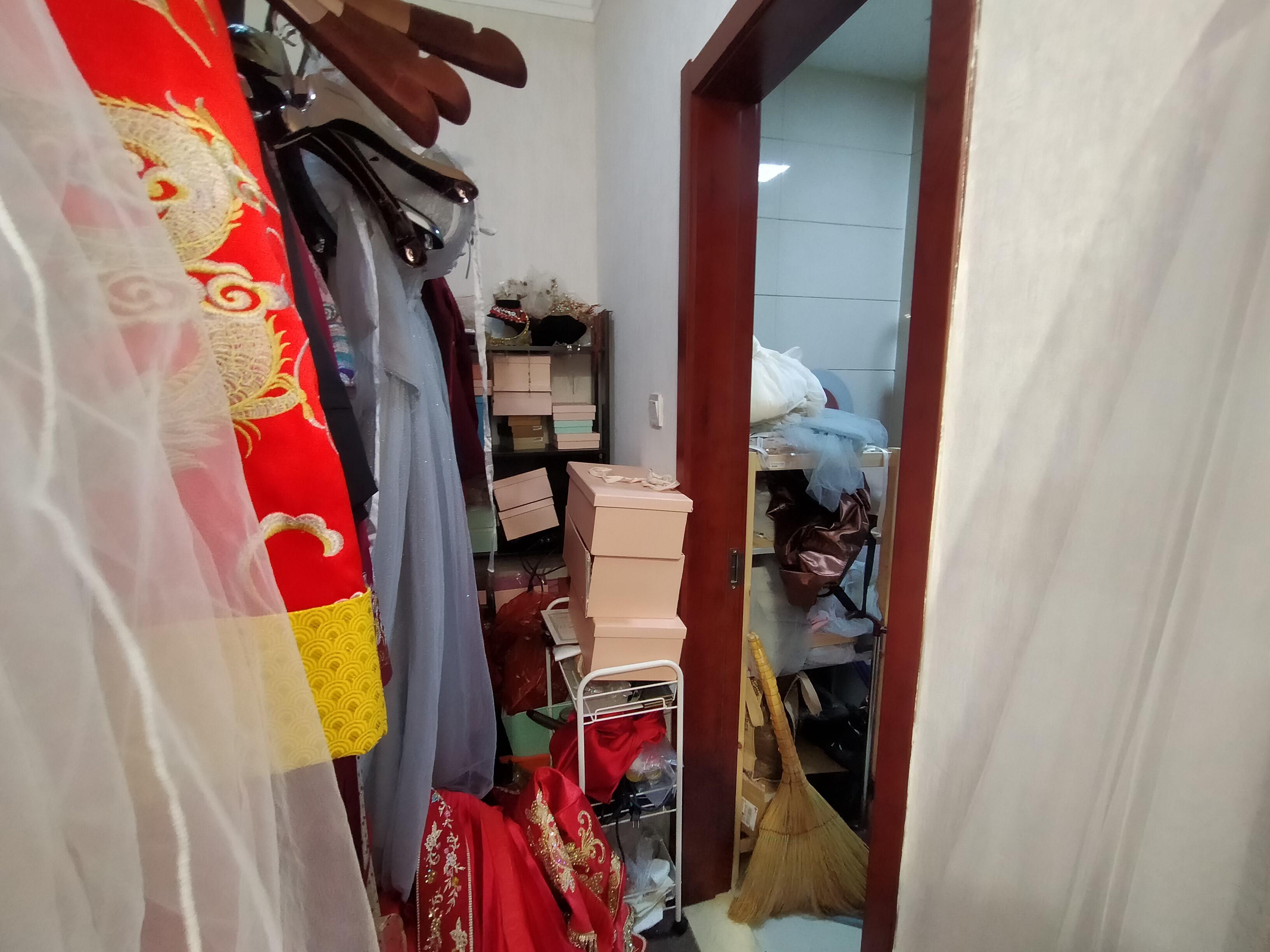 凤凰山国际名酒城