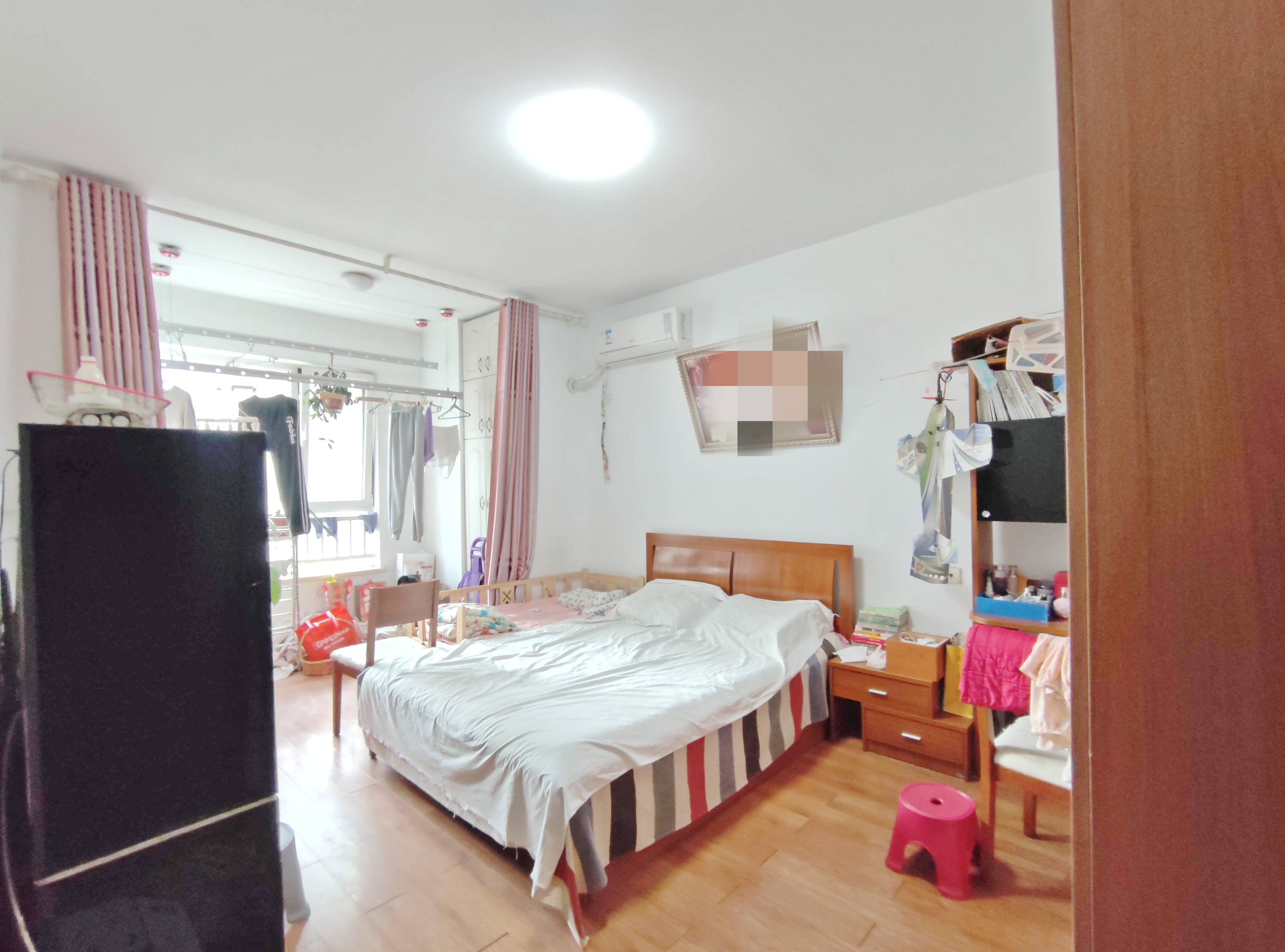 绿地新里卢浮公馆