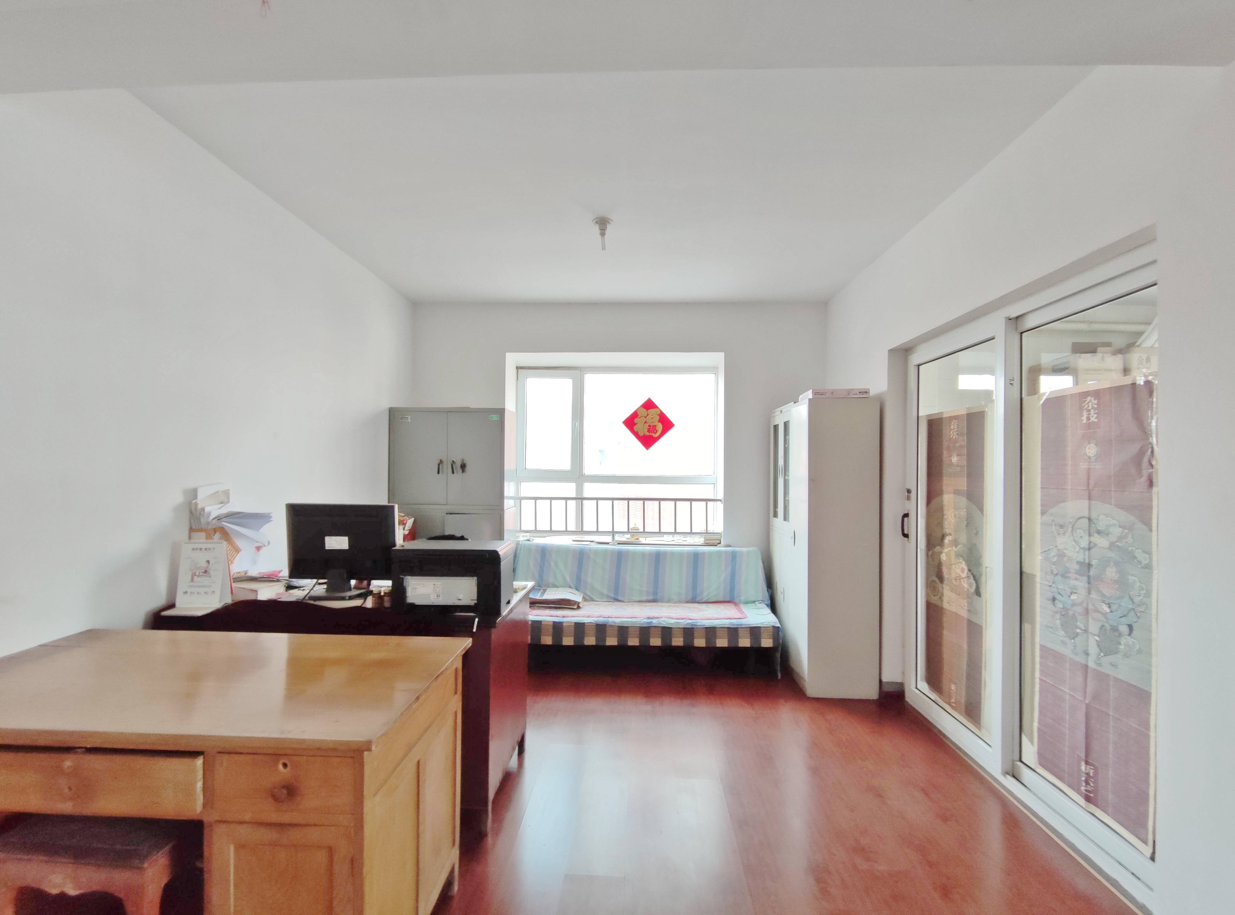 卧龙花园龙泰苑