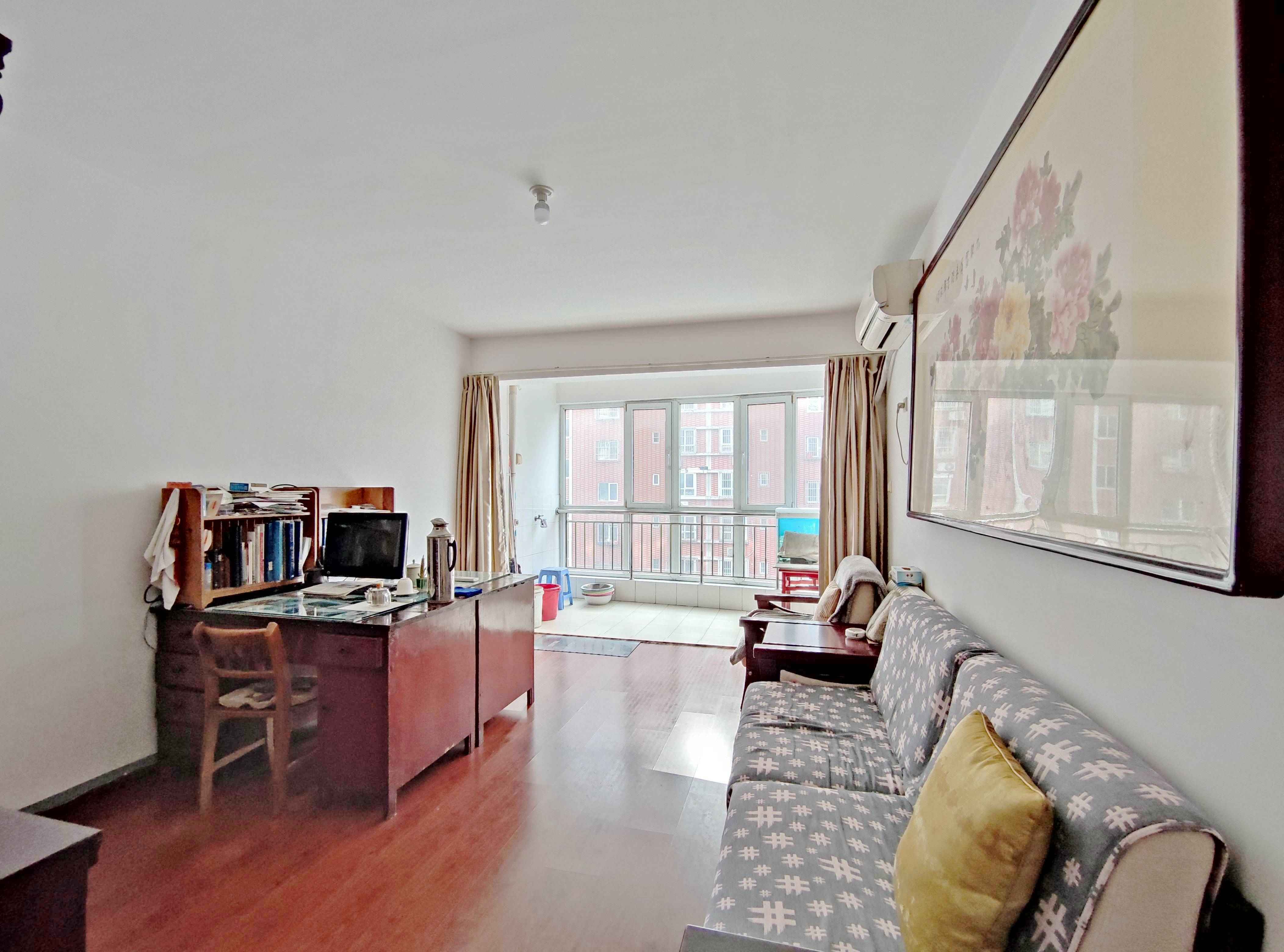 卧龙花园龙泰苑