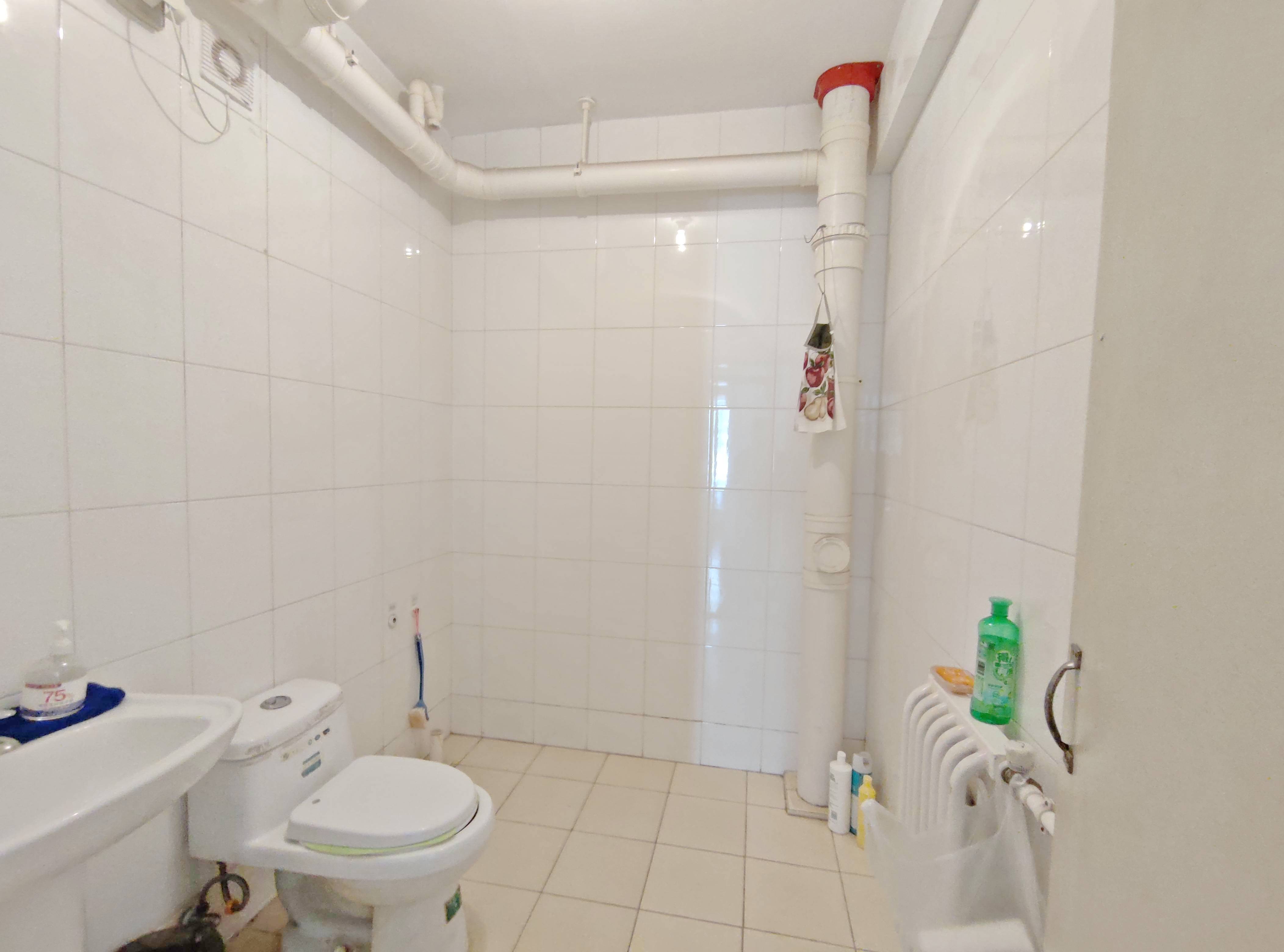 卧龙花园龙泰苑