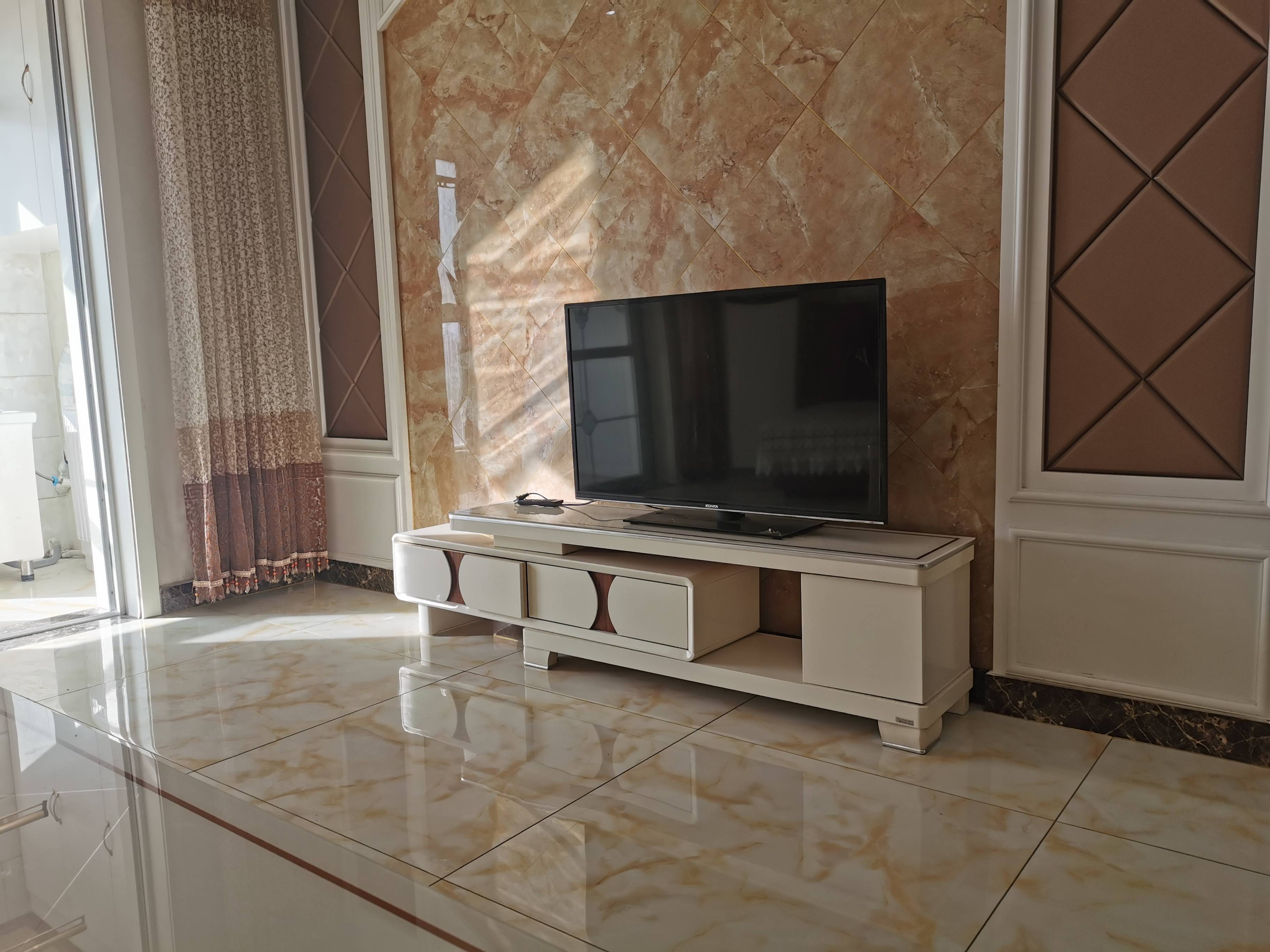  章丘唐人中心 南