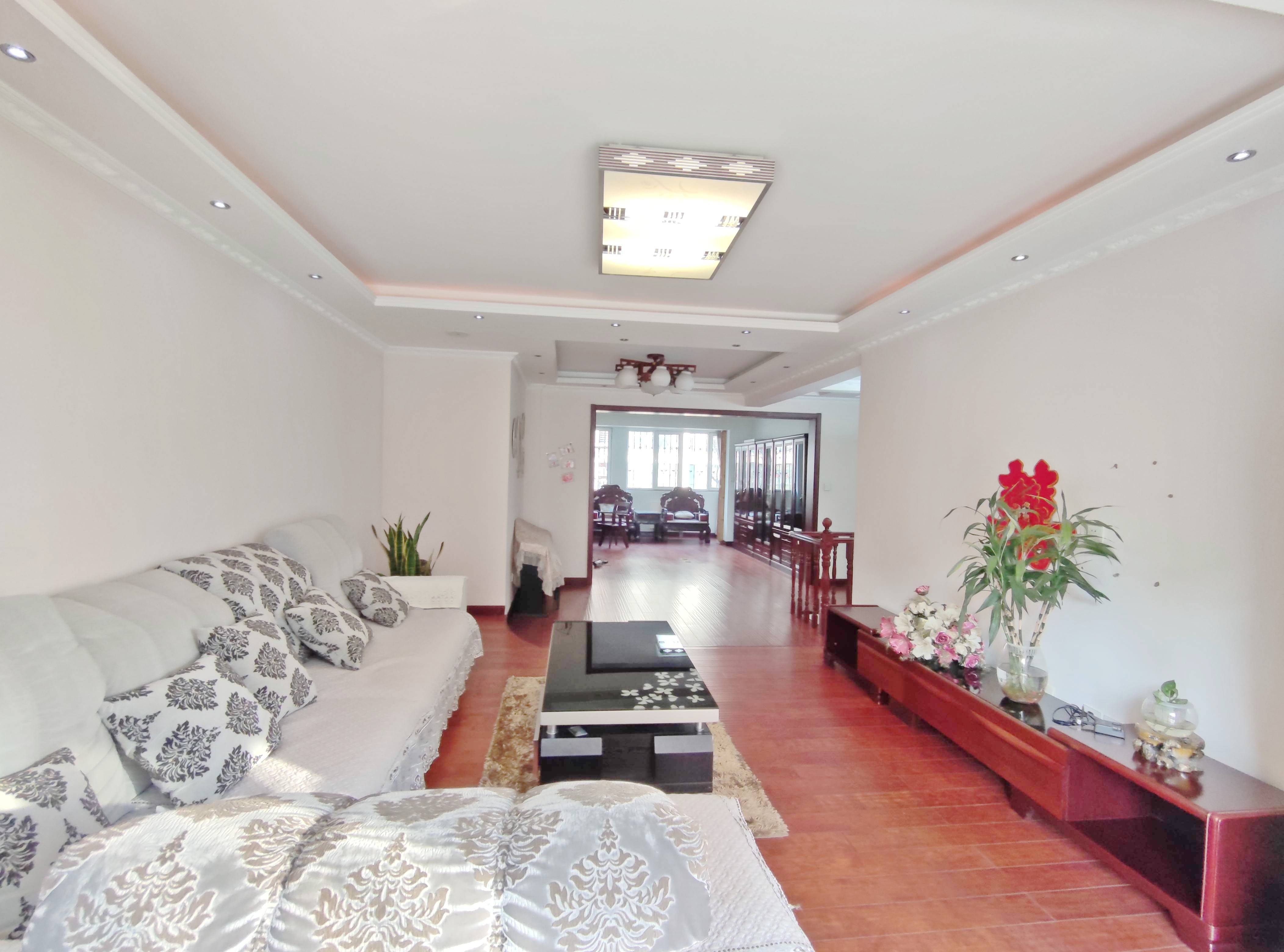 新世界阳光花园