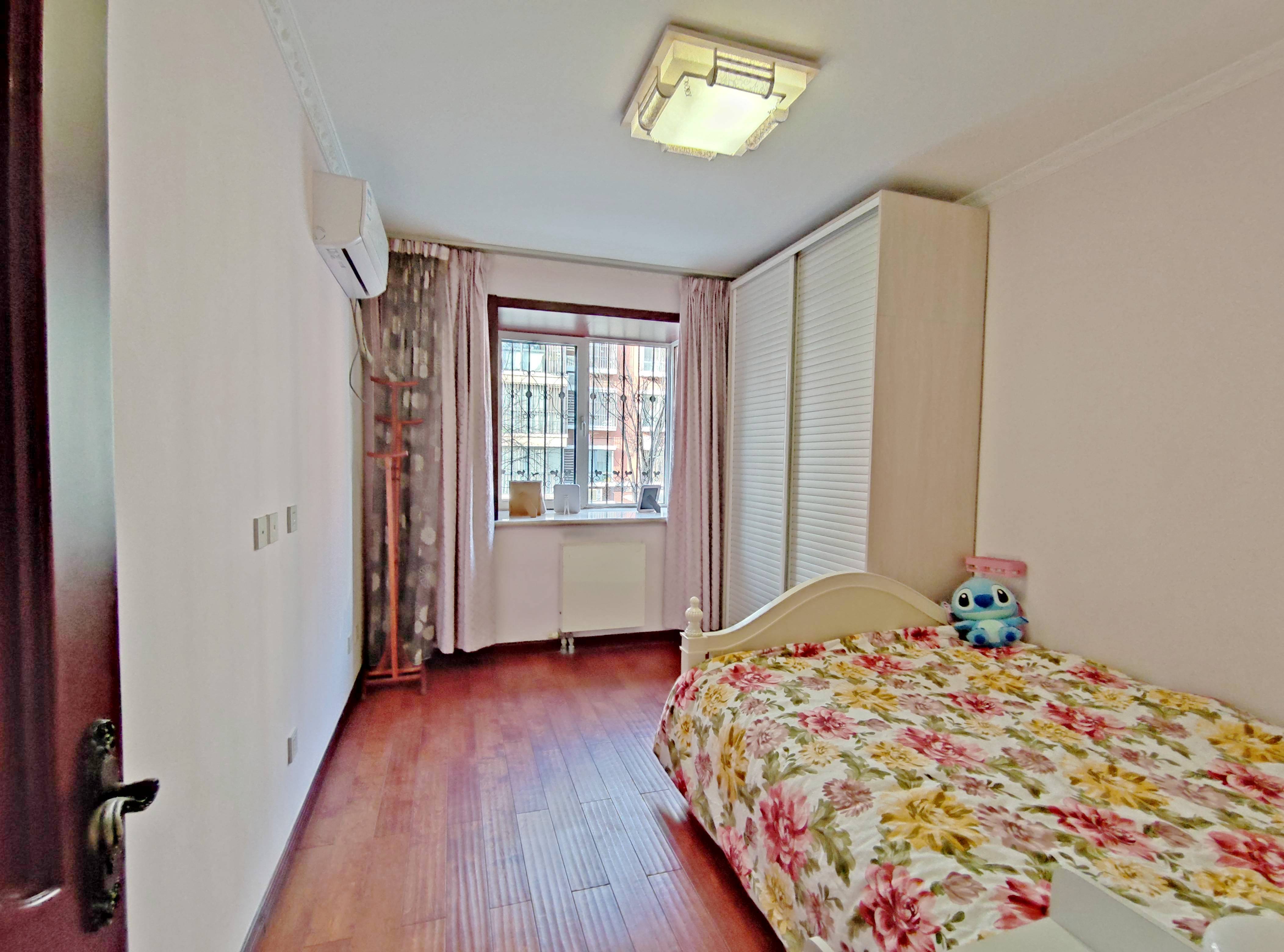 新世界阳光花园