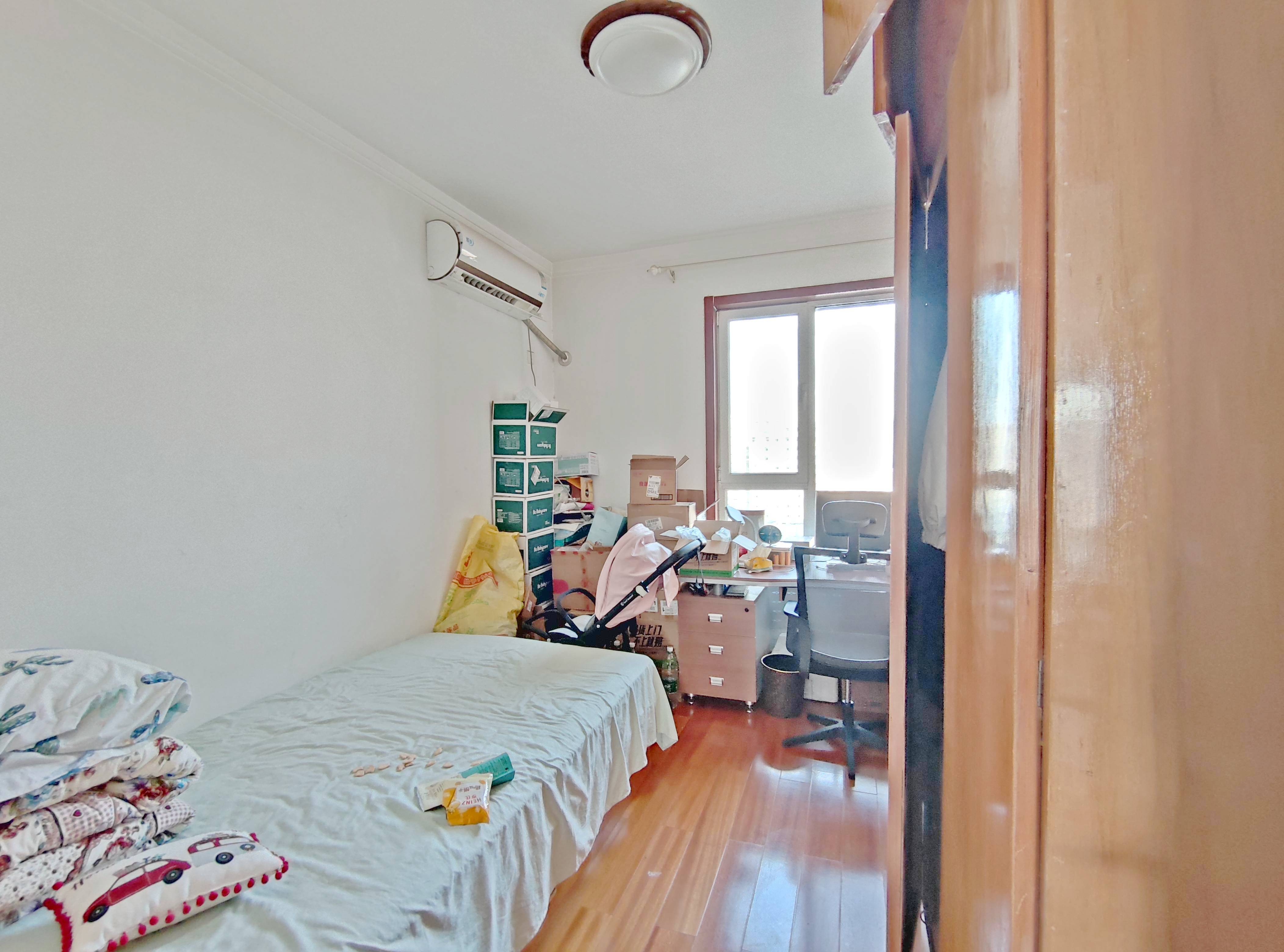 绿地新里卢浮公馆